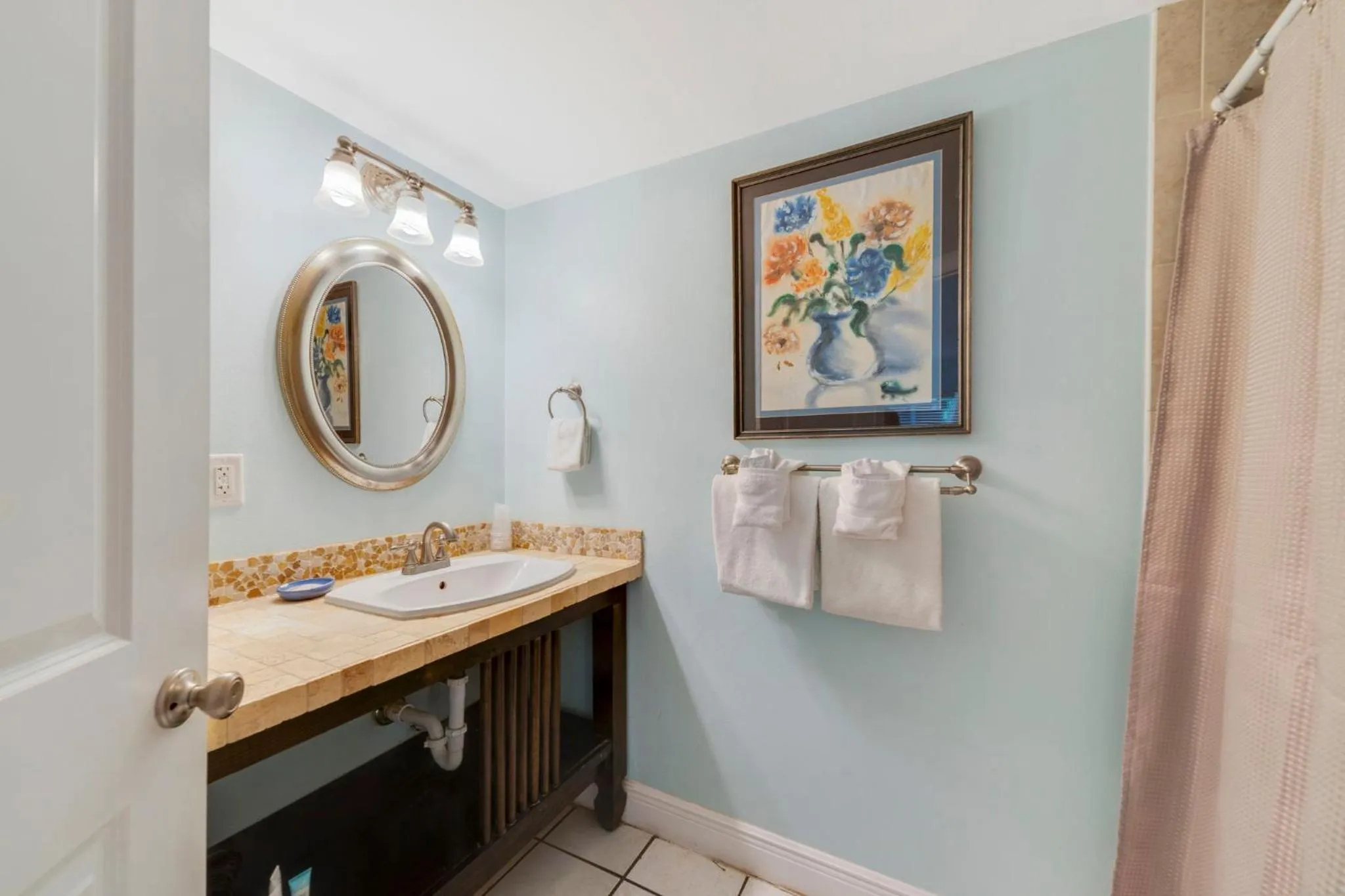 Bathroom in Beach Place Guesthouses