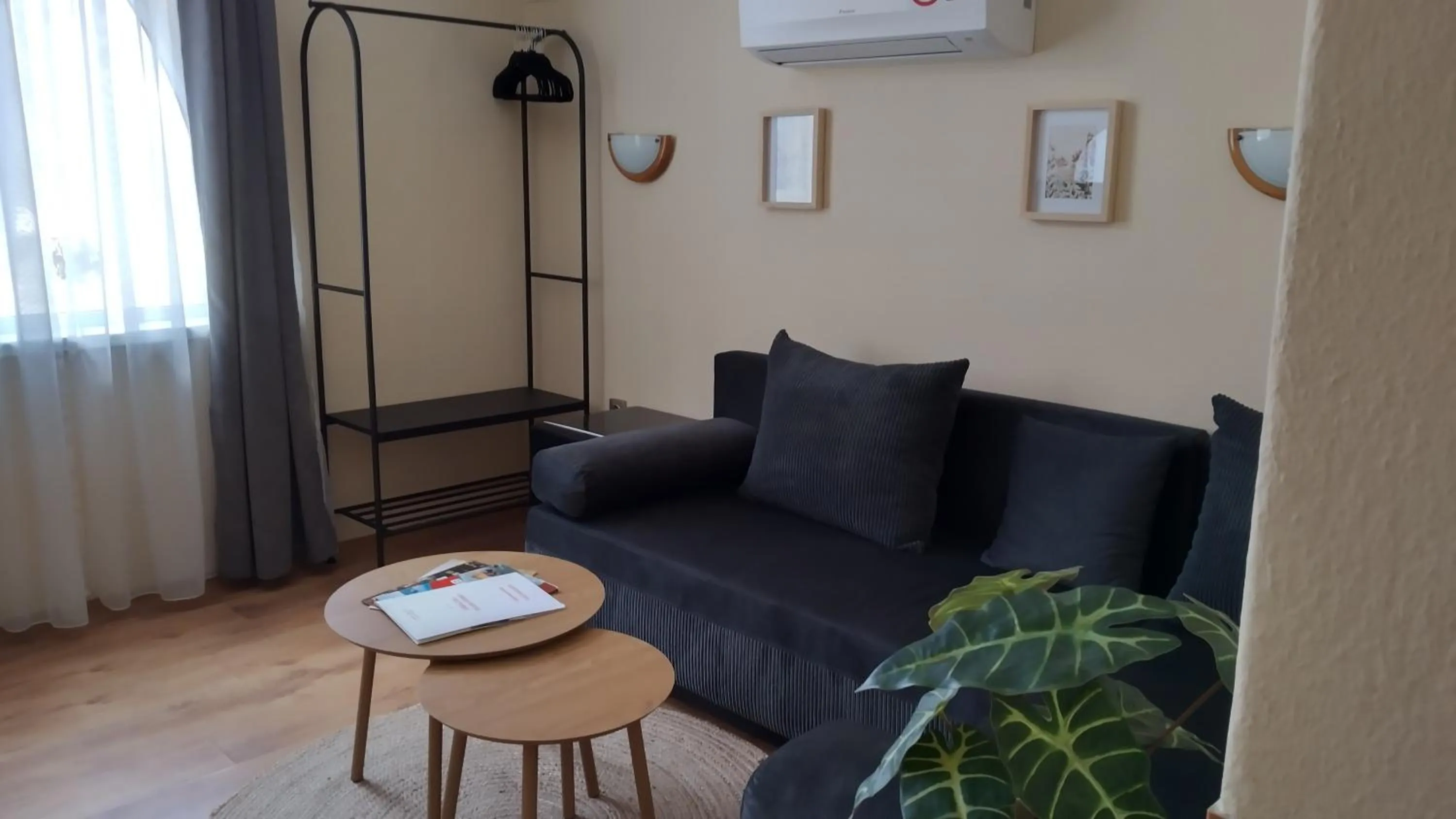 Seating area in Victoria Family Hotel