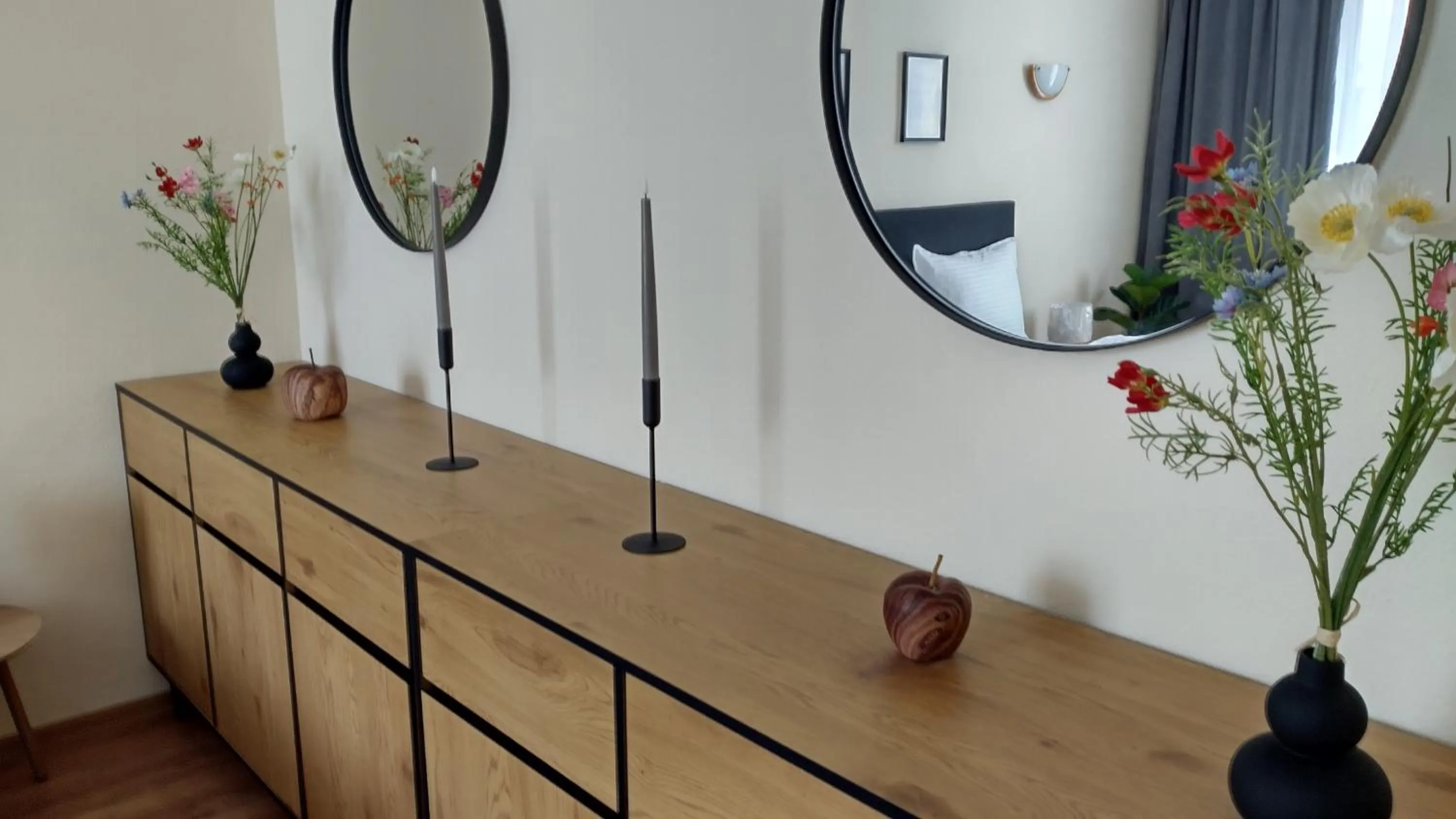 Decorative detail in Victoria Family Hotel