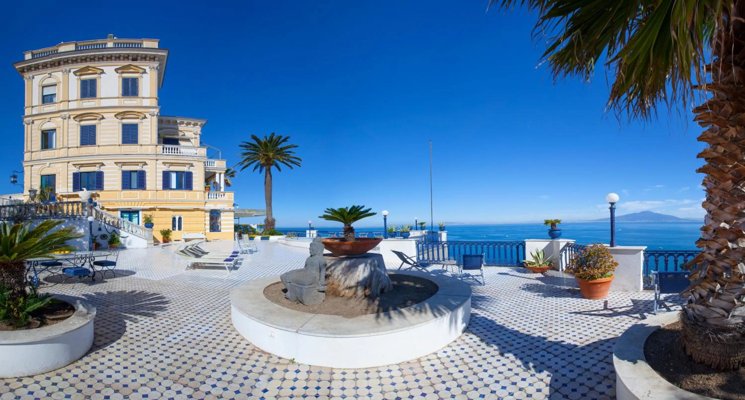 Property building in La Terrazza 38