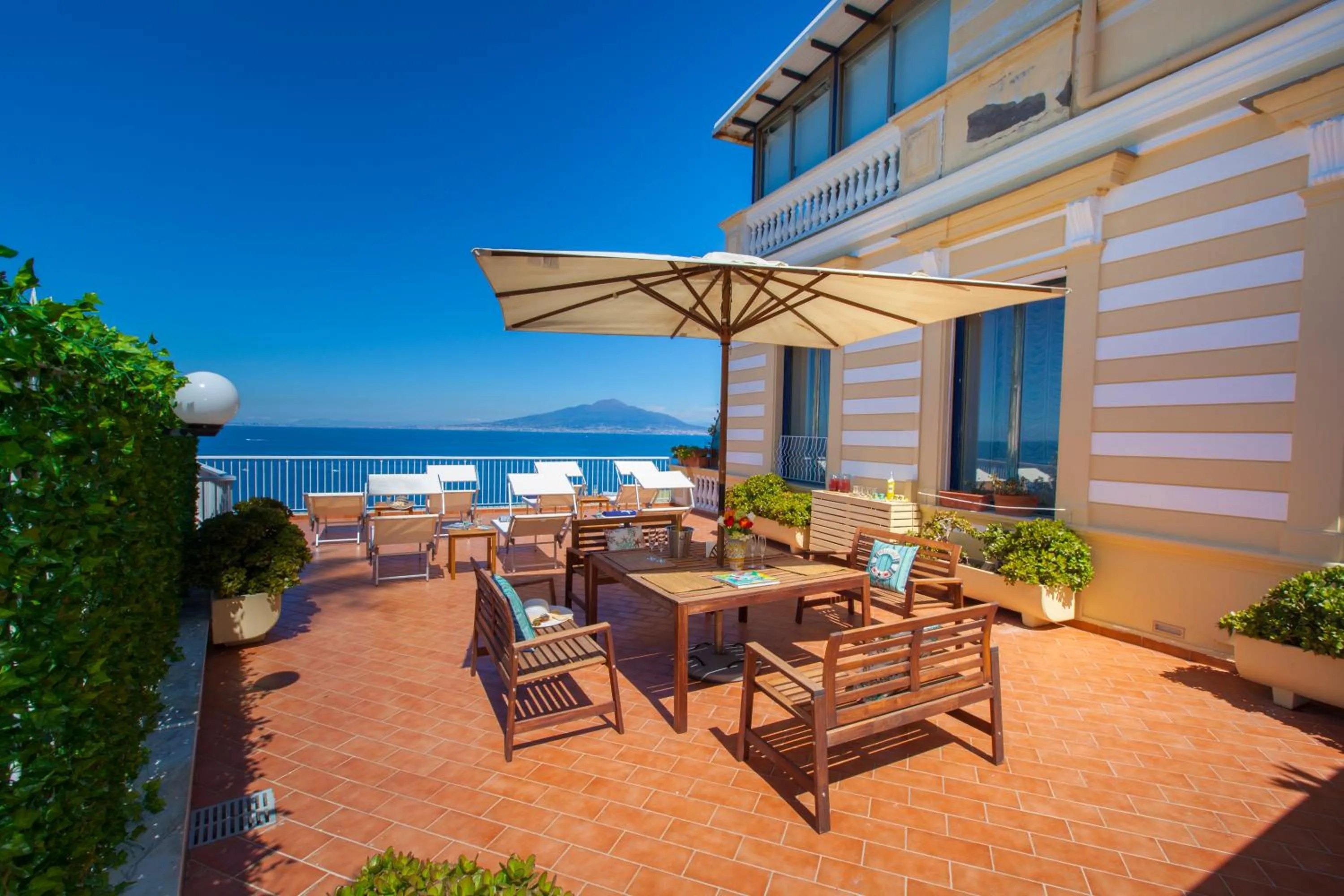 Property building in La Terrazza 38