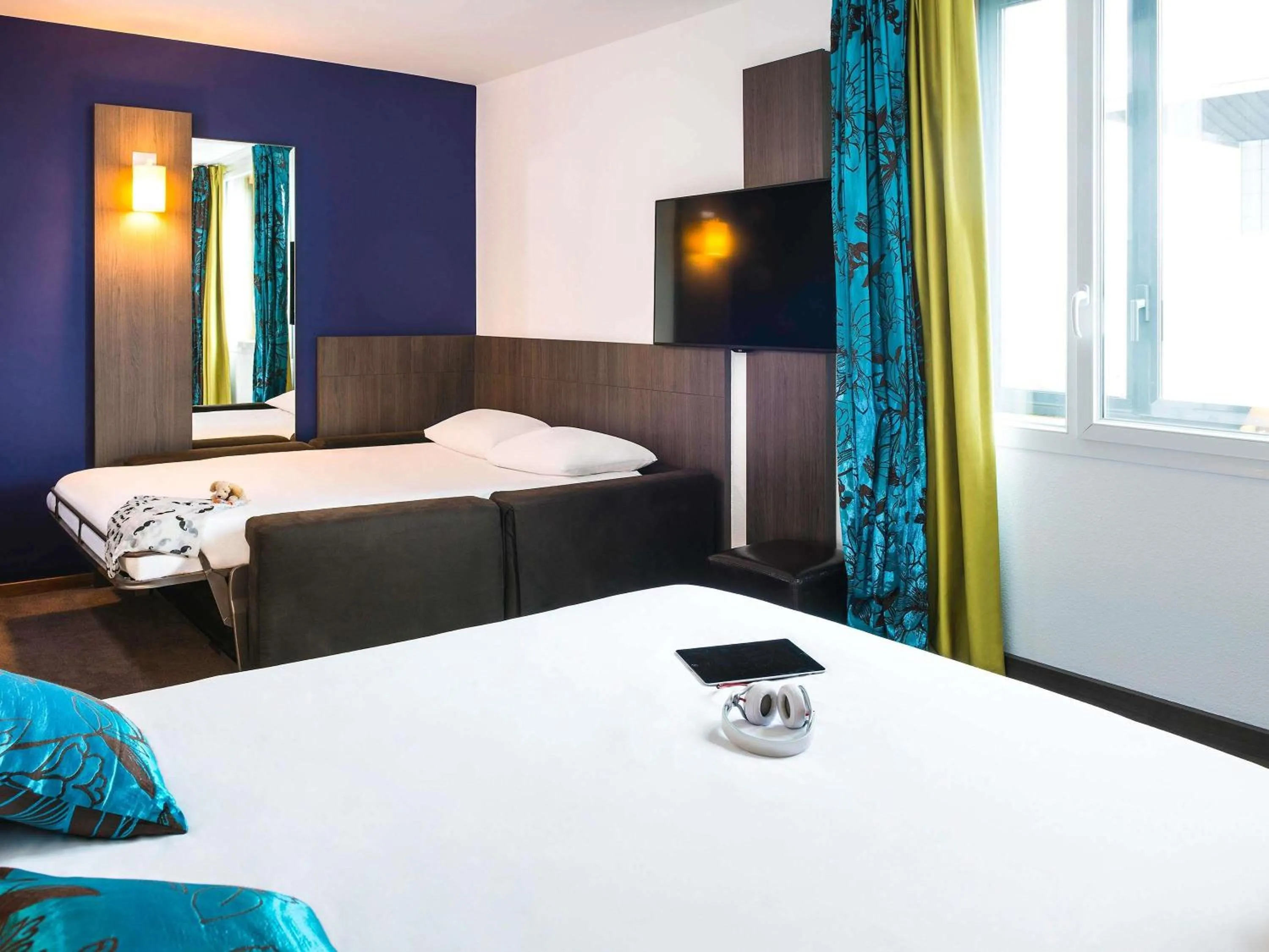 Bedroom, Bed in Ibis Styles Lyon Centre - Gare Part Dieu