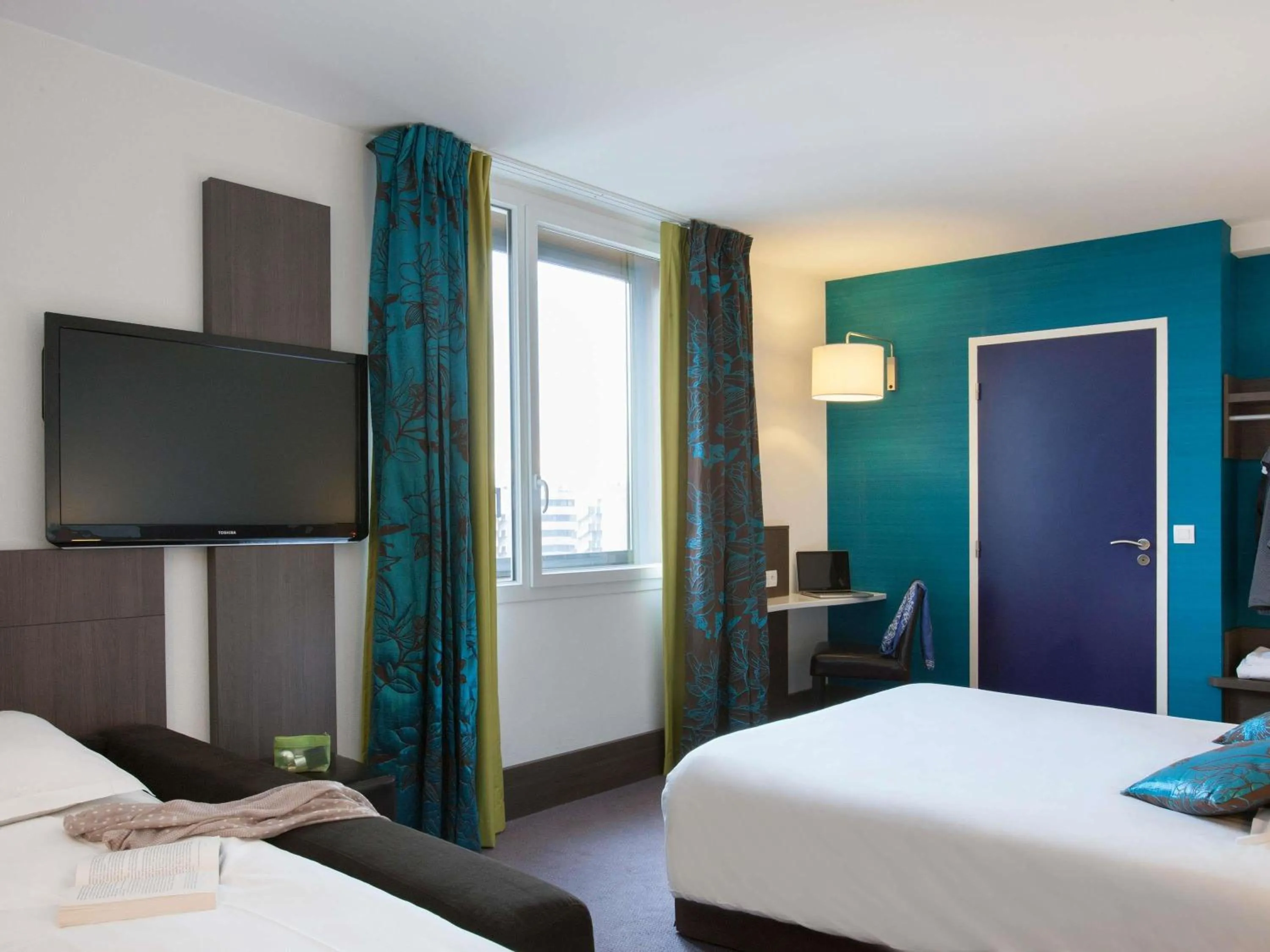 Bedroom, Bed in Ibis Styles Lyon Centre - Gare Part Dieu