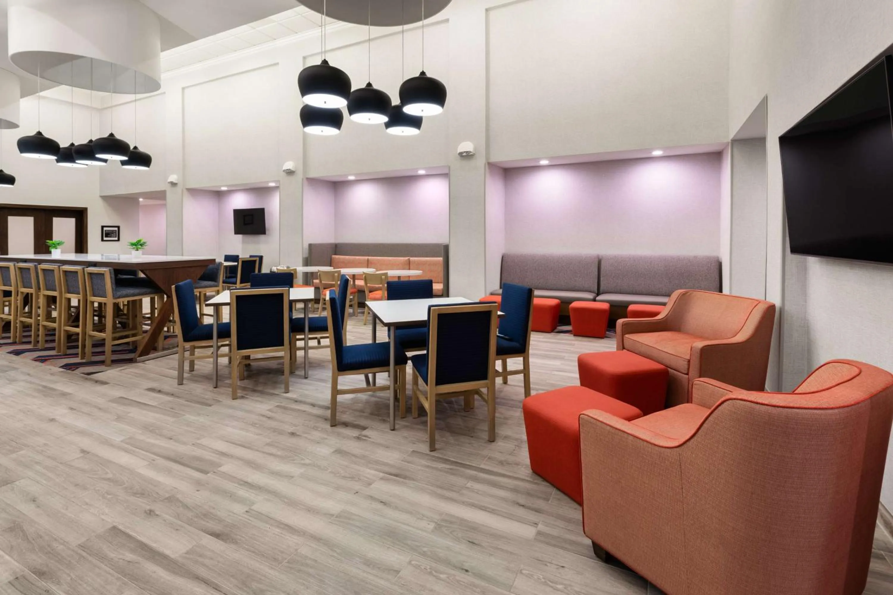 Lobby or reception in Hampton Inn & Suites Saginaw