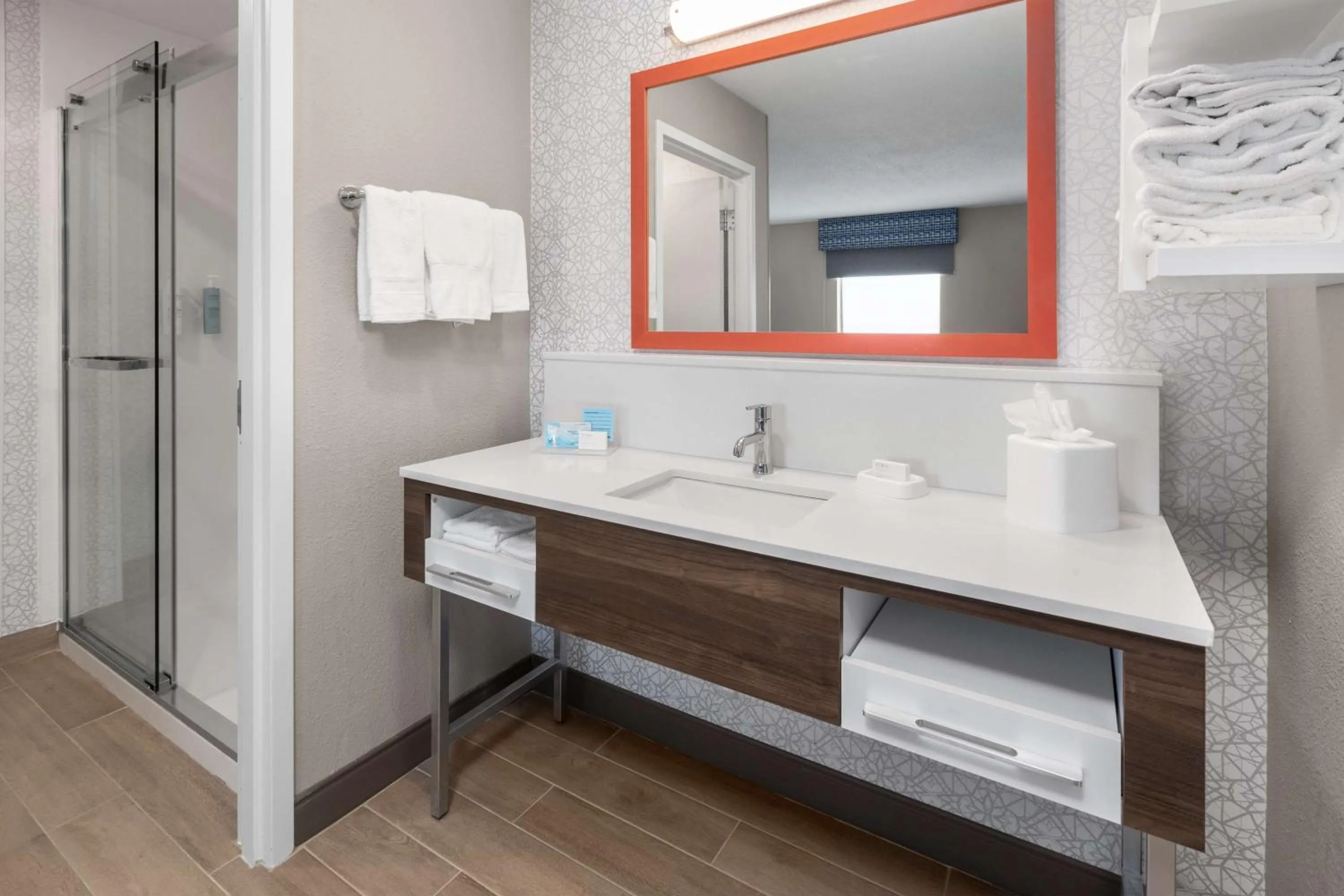 Bathroom in Hampton Inn & Suites Saginaw