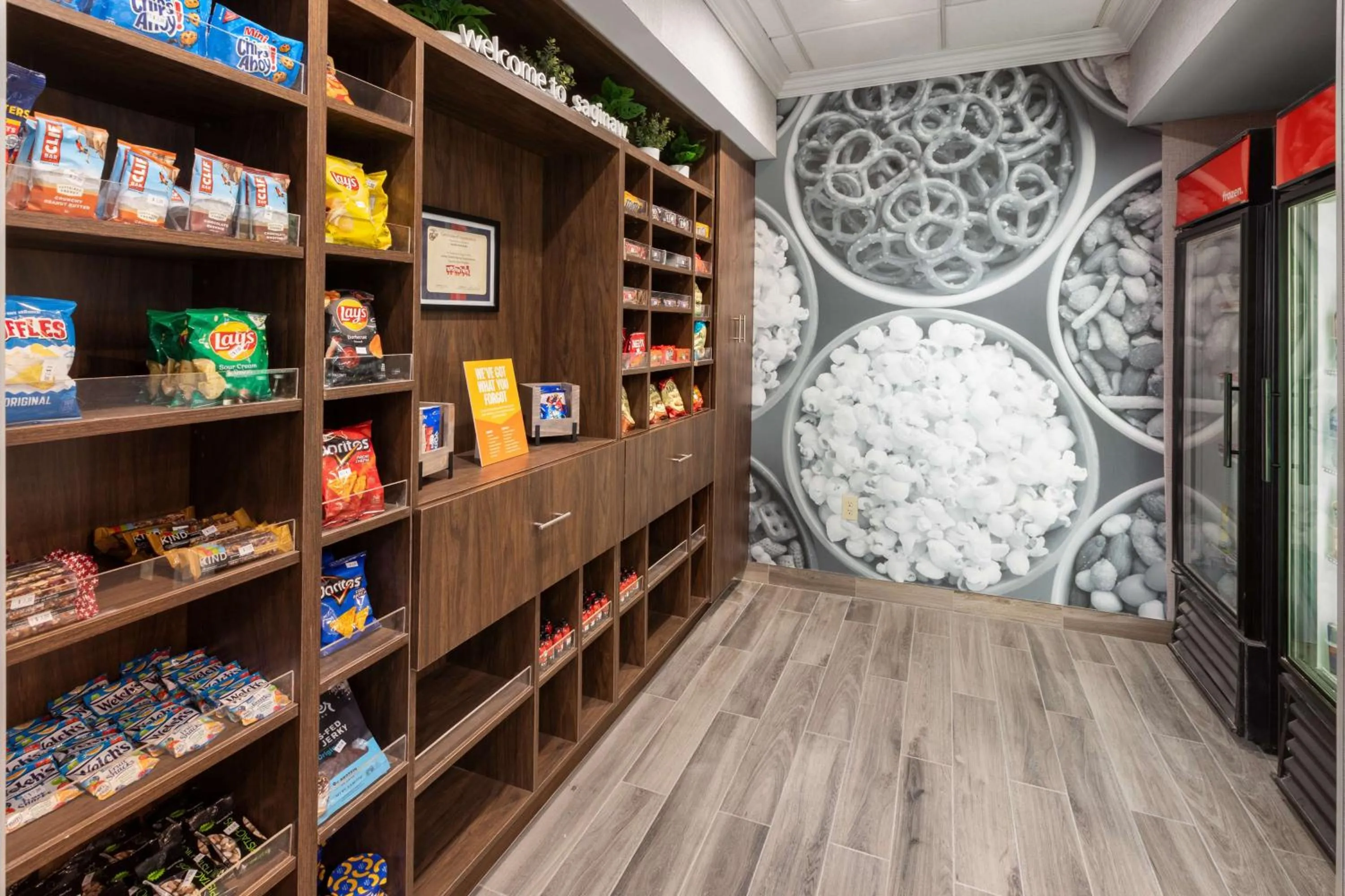 Restaurant/places to eat in Hampton Inn & Suites Saginaw