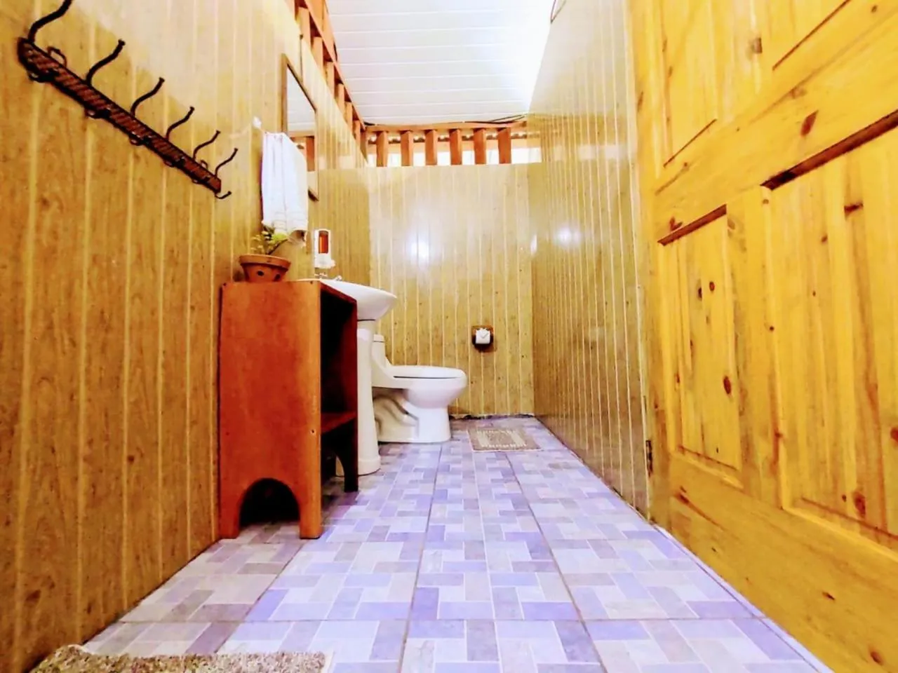 Toilet in The Sunset Tucano Lodge