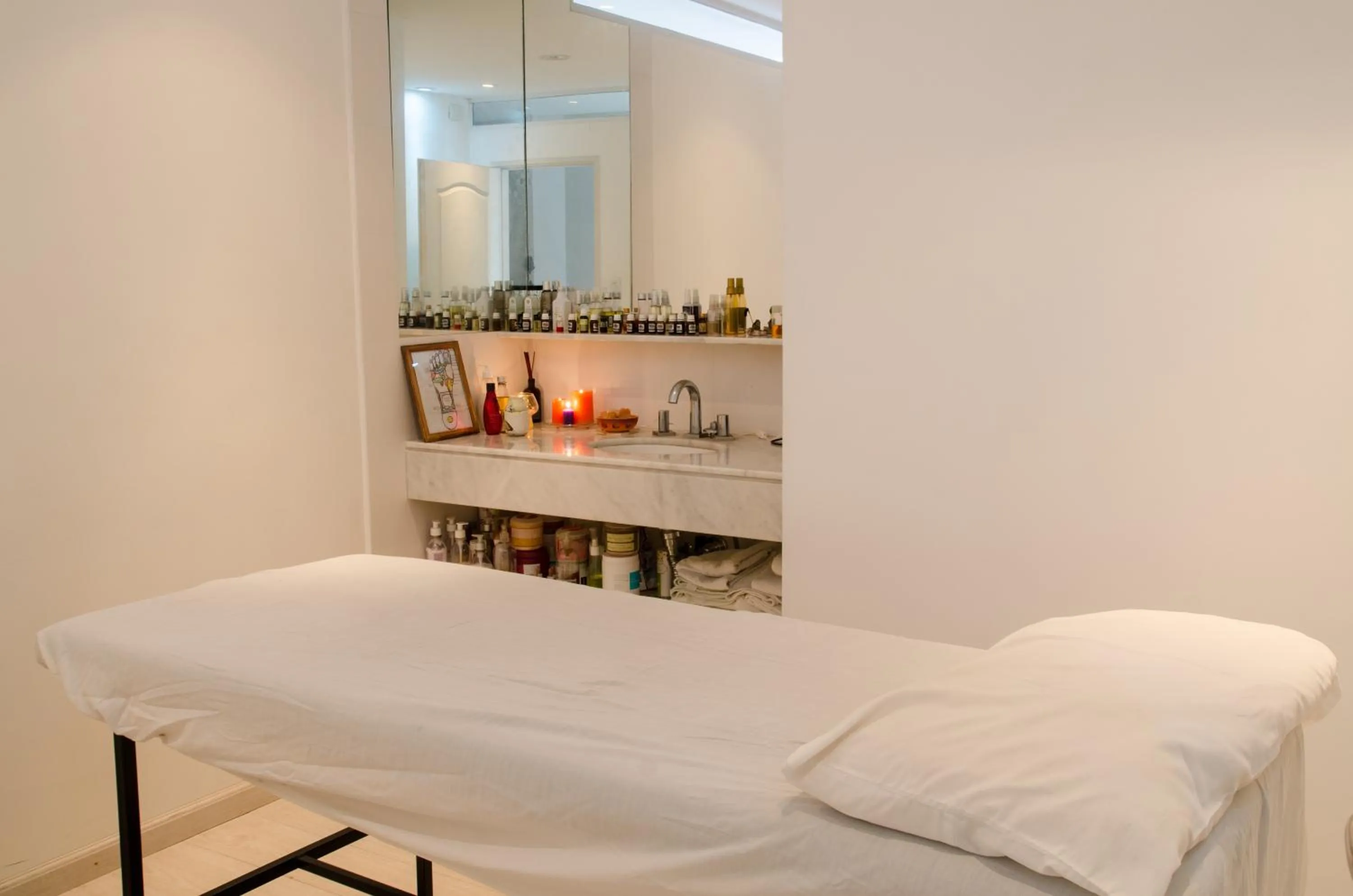 Spa and wellness centre/facilities in San Nicolas Plaza