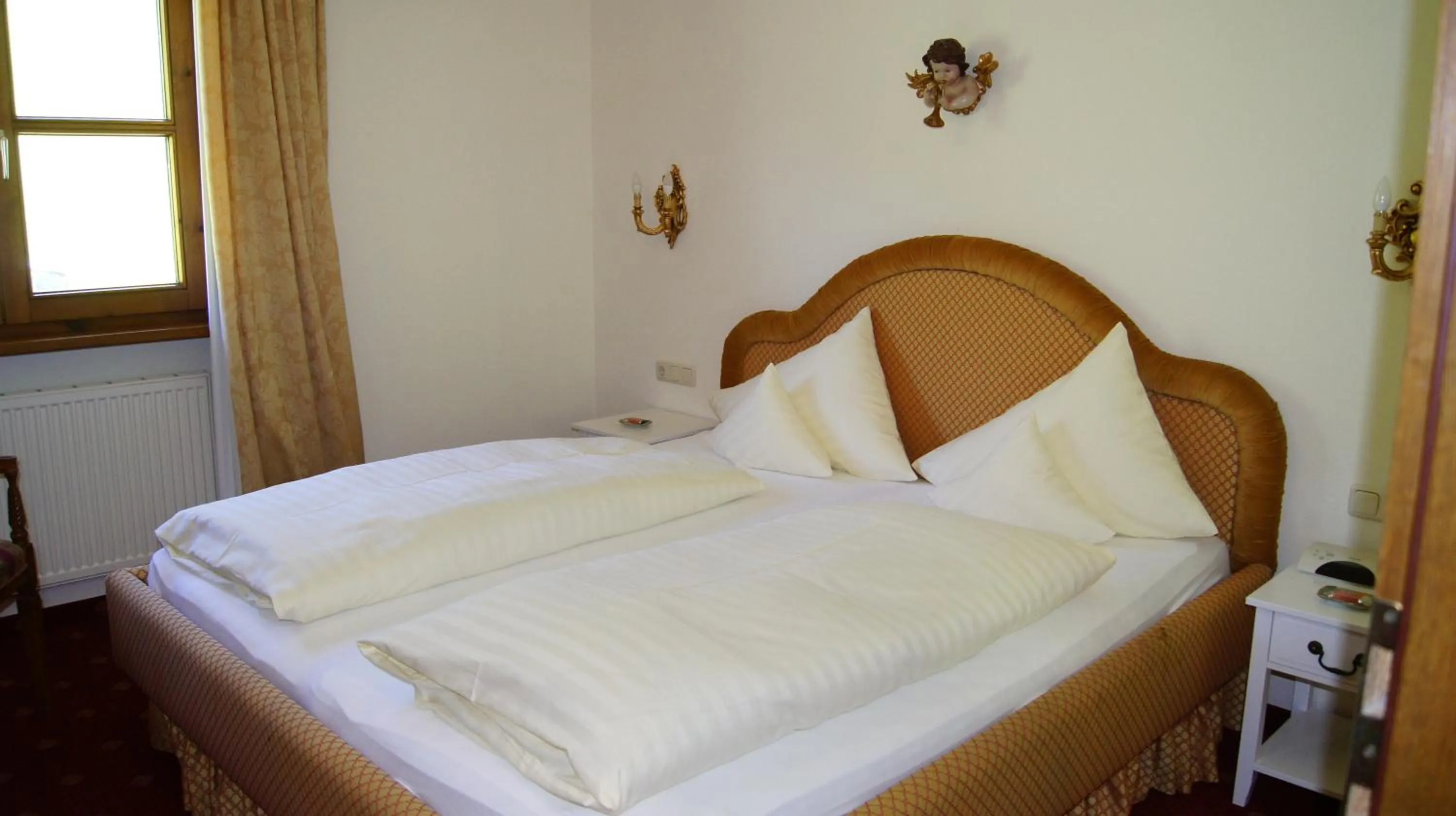 Bed in Hotel Hartenfels