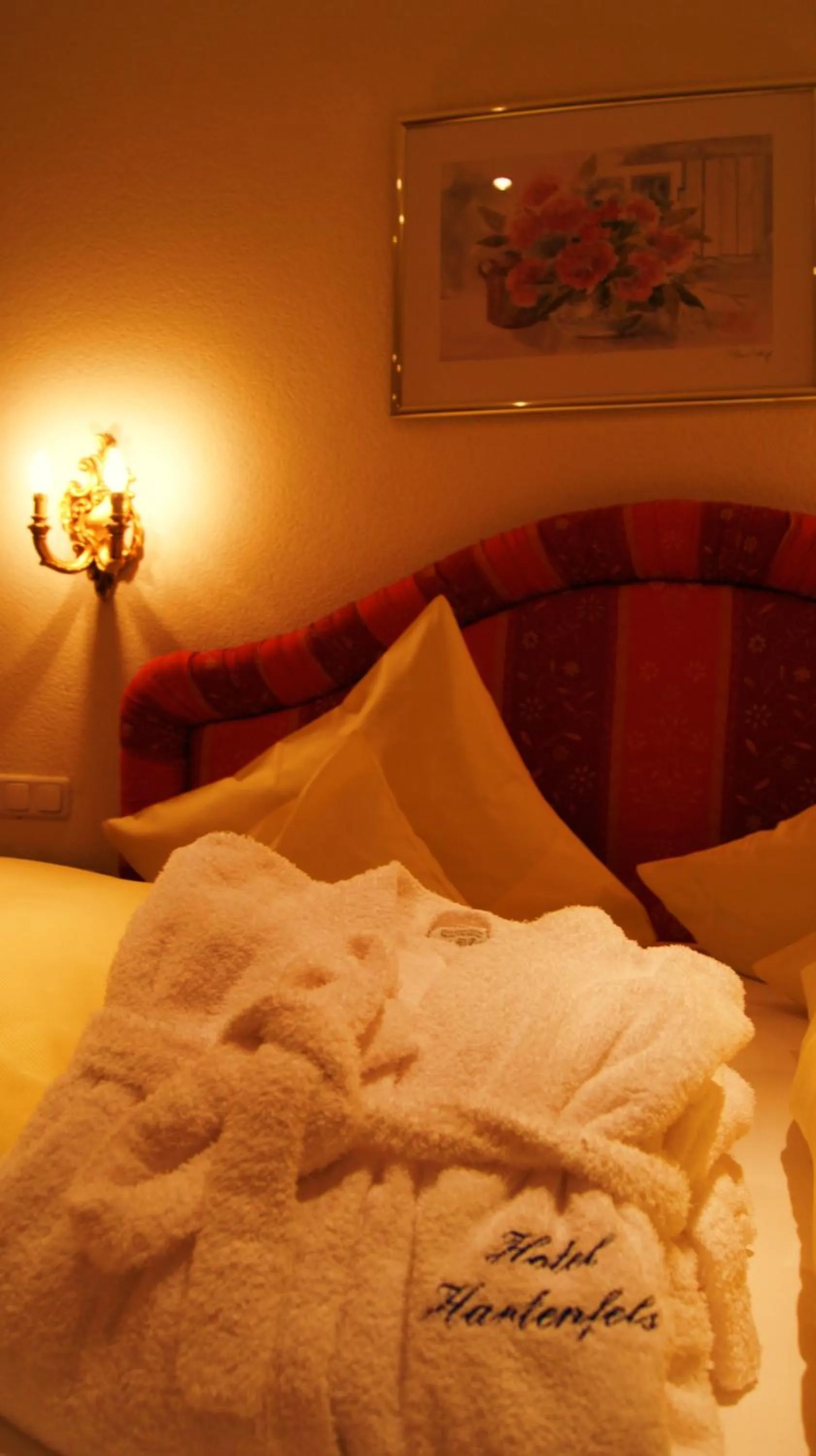 Decorative detail, Bed in Hotel Hartenfels