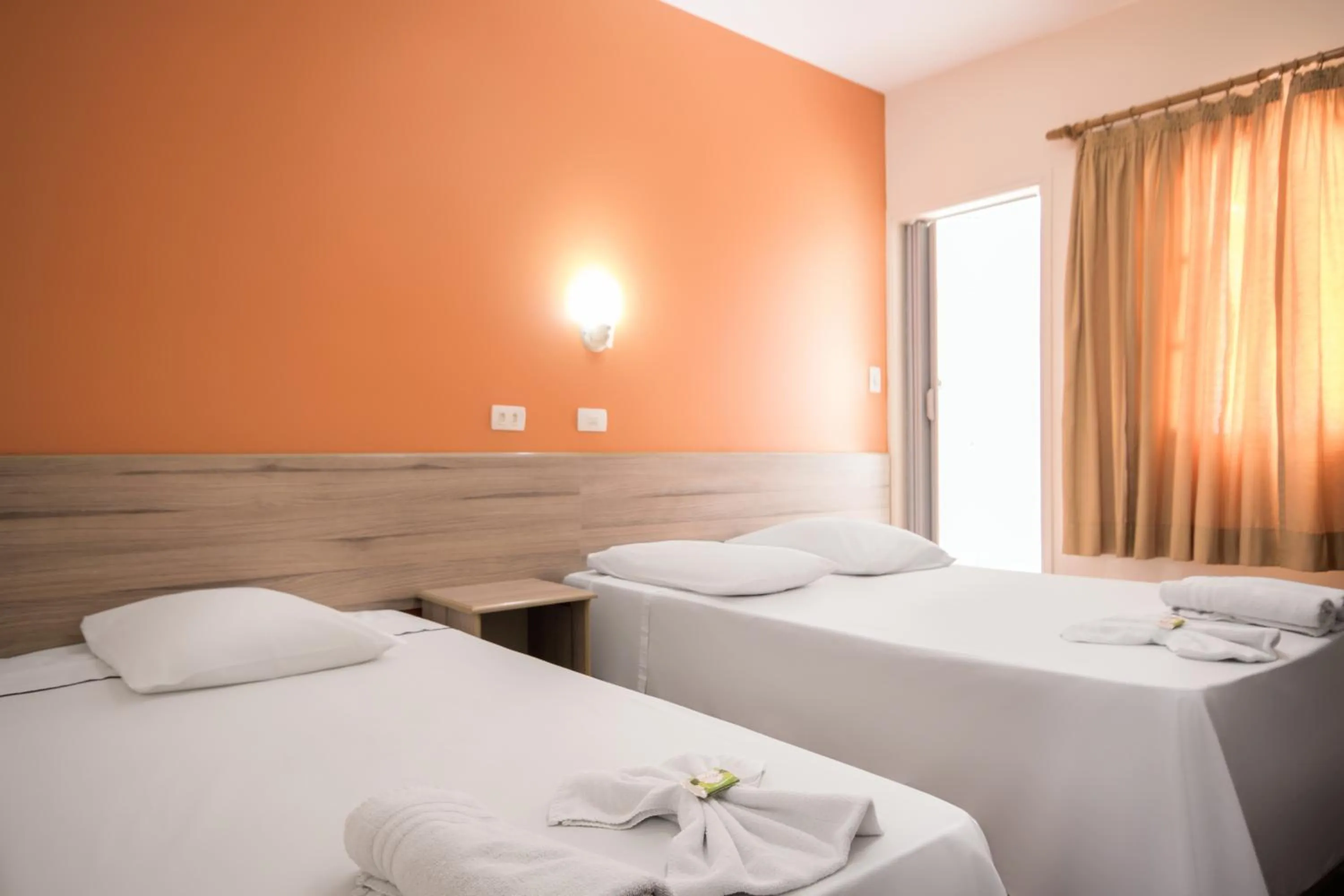 Bed in Hotel Dan Inn Poços de Caldas - A melhor localização do Centro by Nacional Inn