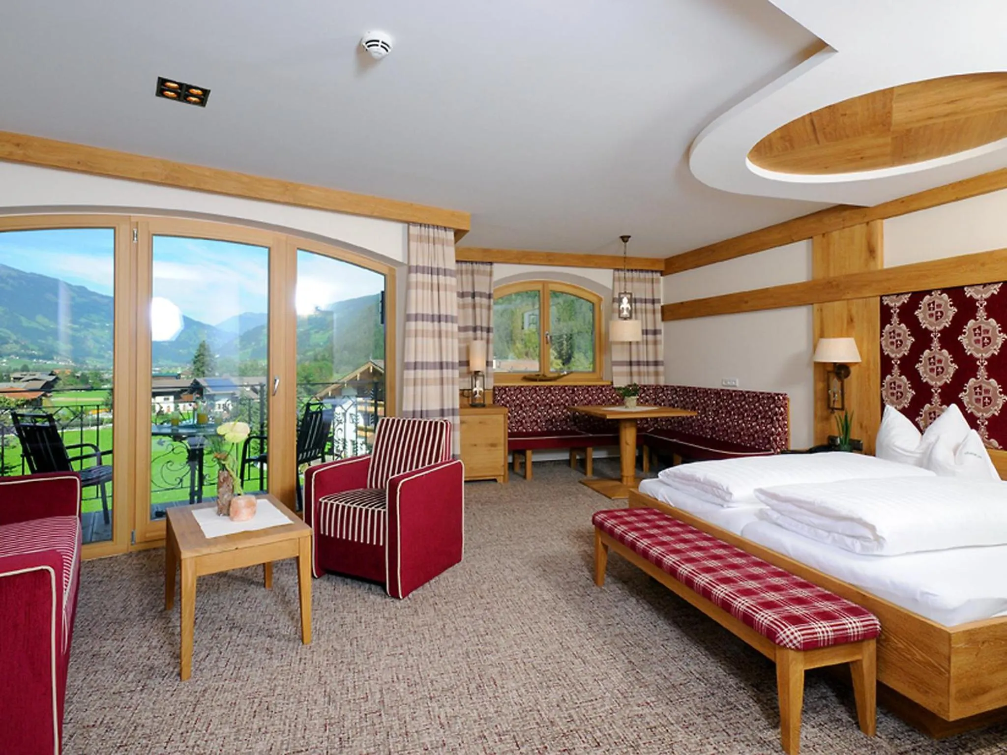 Bedroom, Bed in Hotel Pramstraller