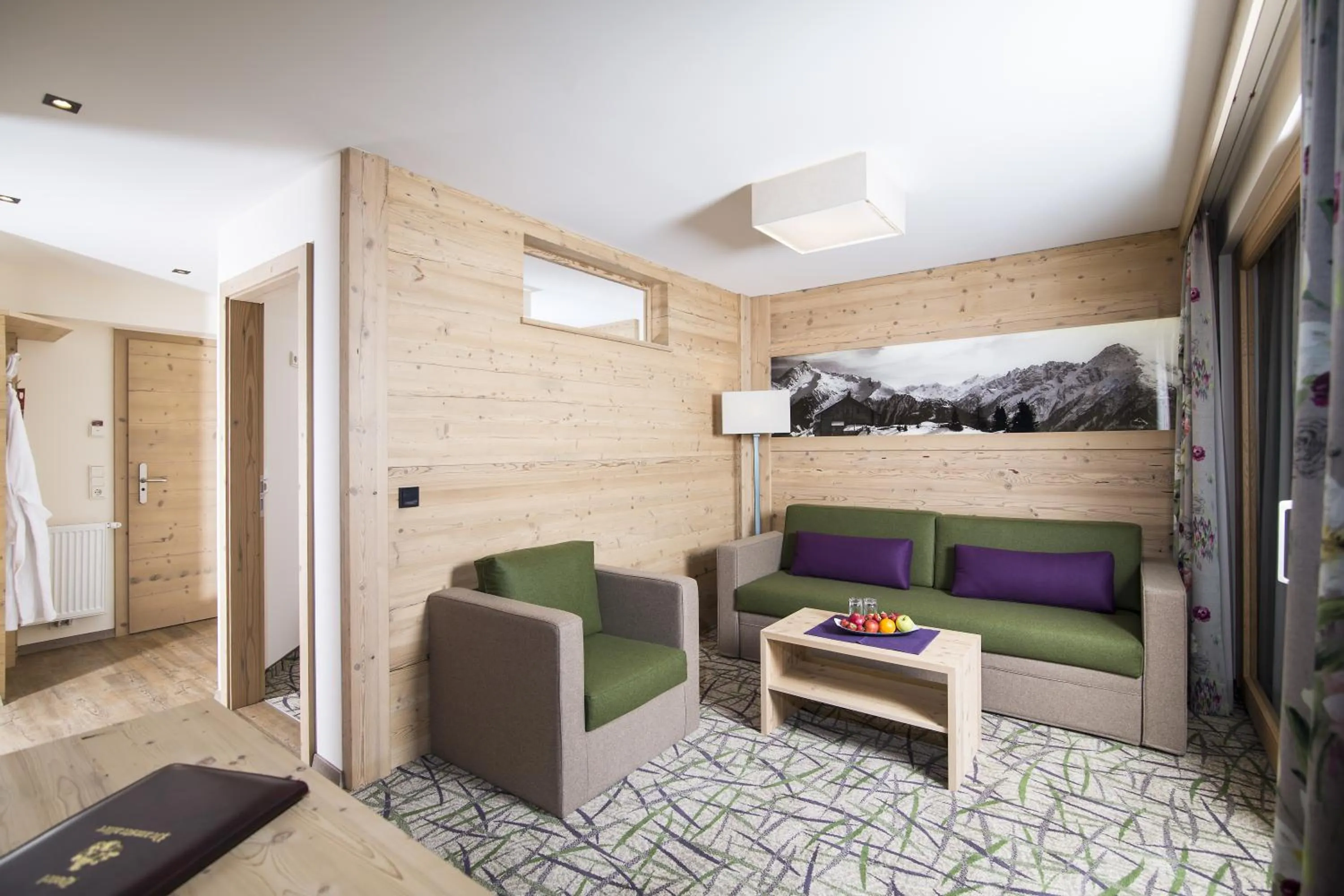 Photo of the whole room, Bed in Hotel Pramstraller