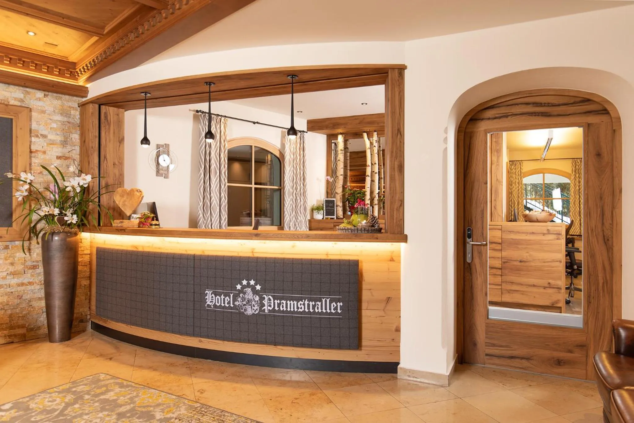 Lobby or reception in Hotel Pramstraller