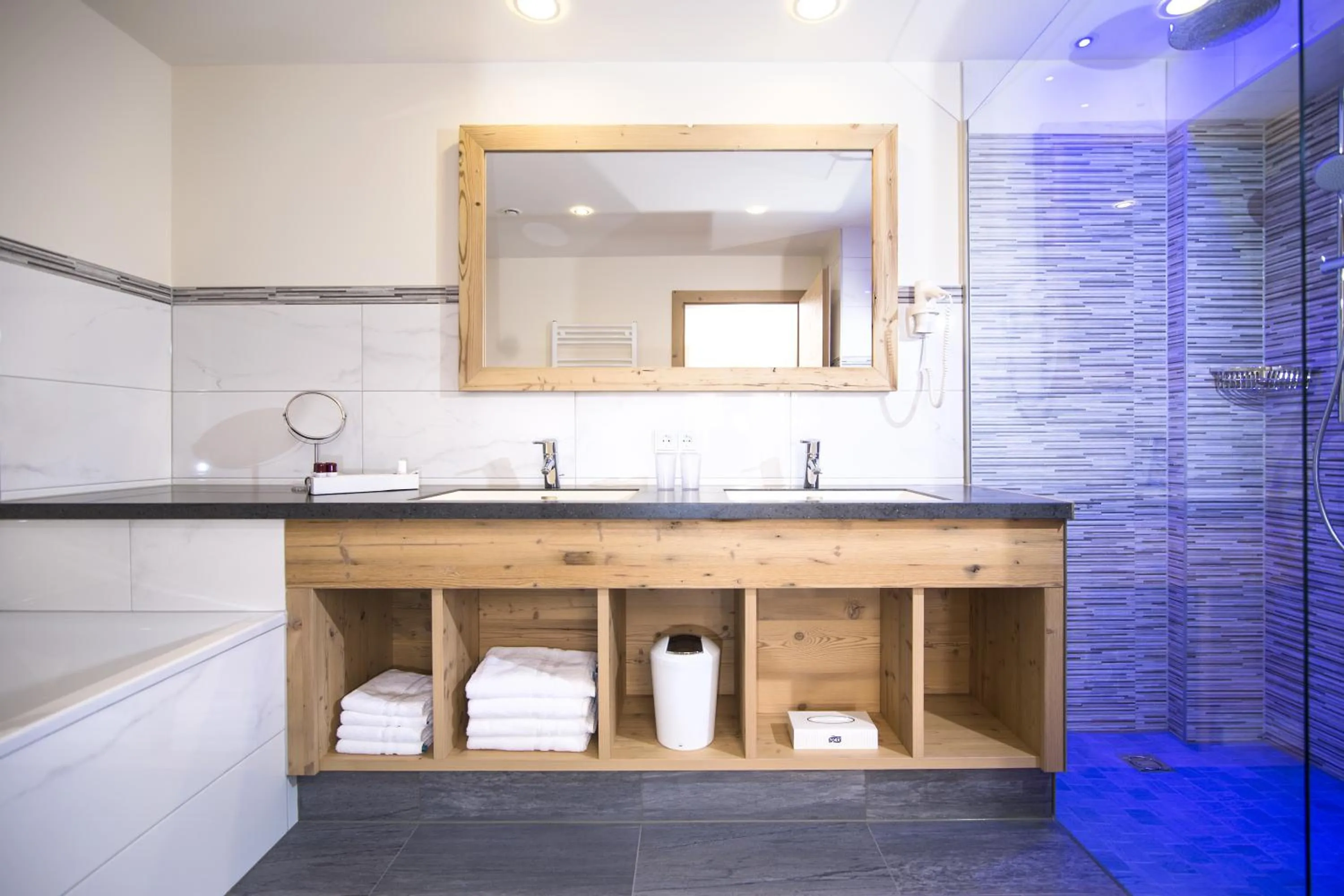 Photo of the whole room in Hotel Pramstraller