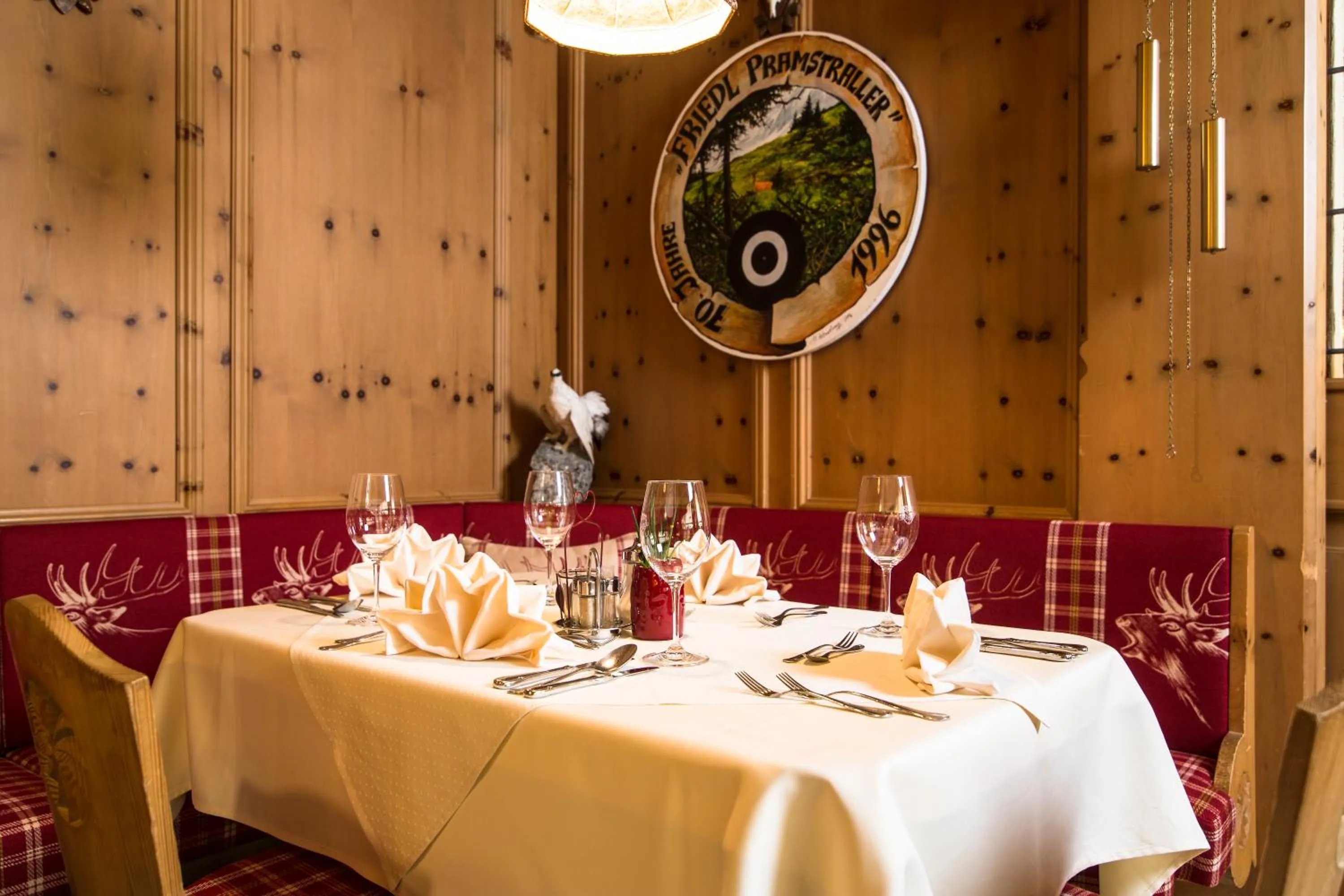 Restaurant/places to eat in Hotel Pramstraller