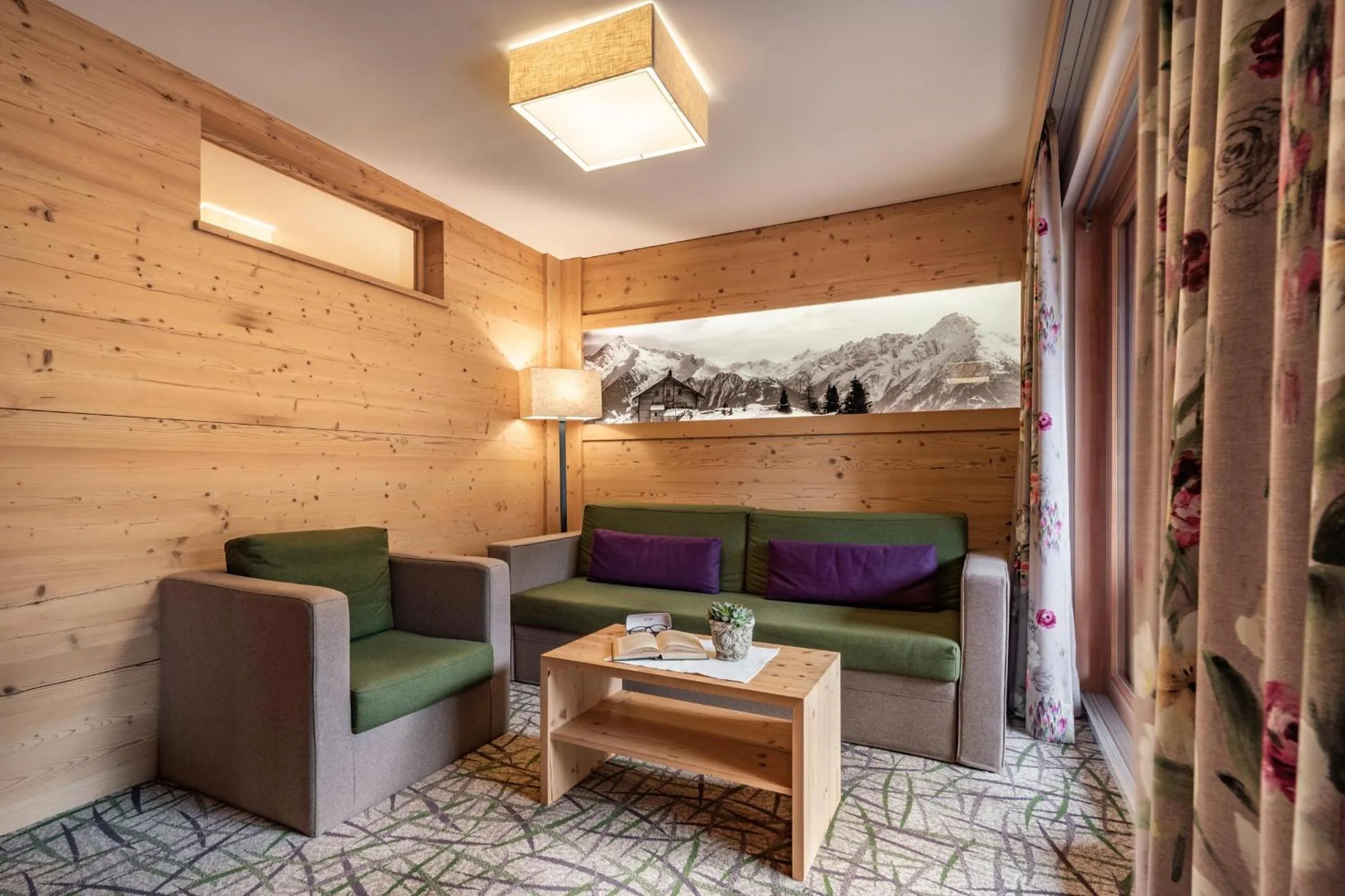 Seating area in Hotel Pramstraller