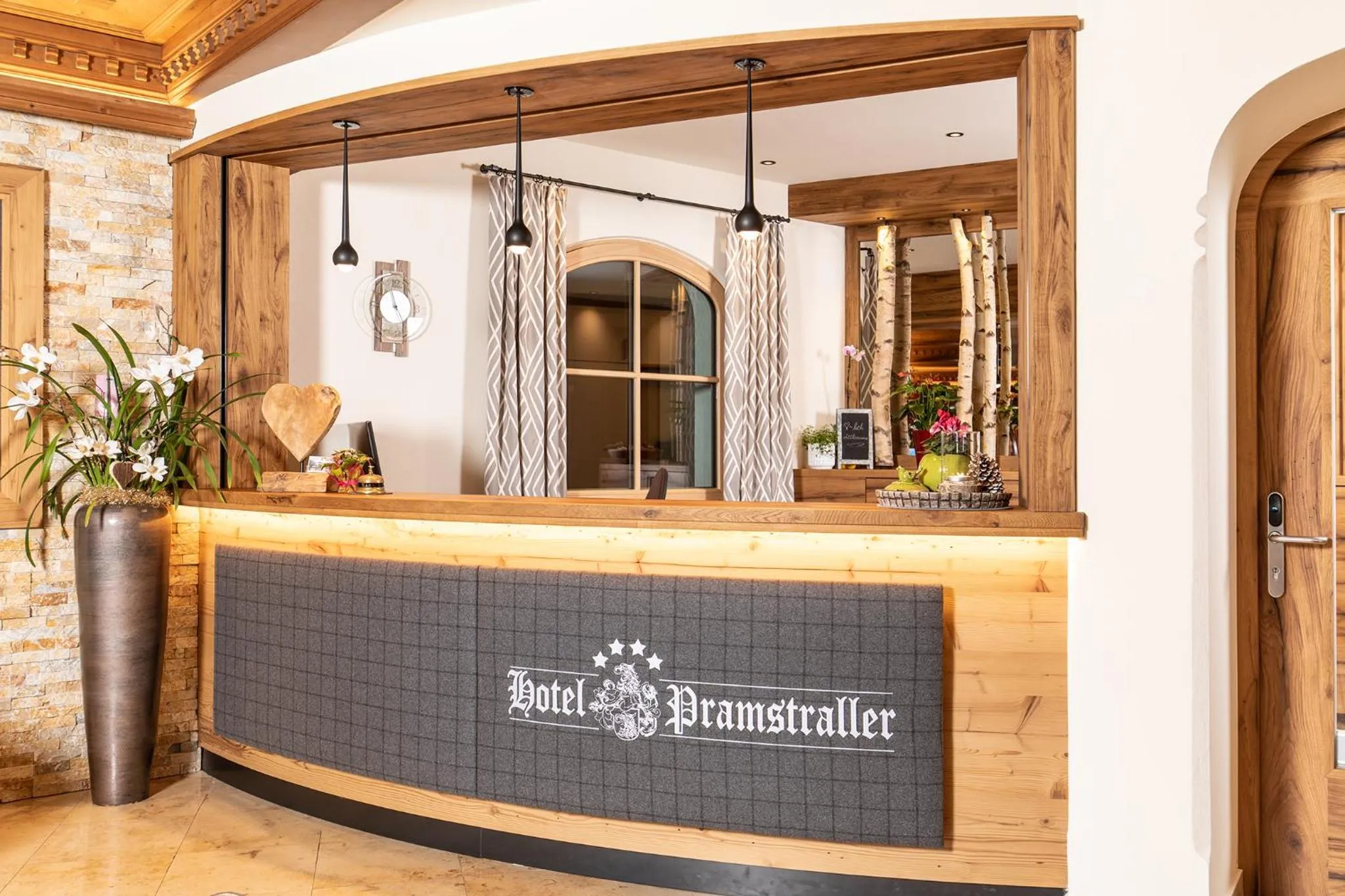 Lobby or reception in Hotel Pramstraller