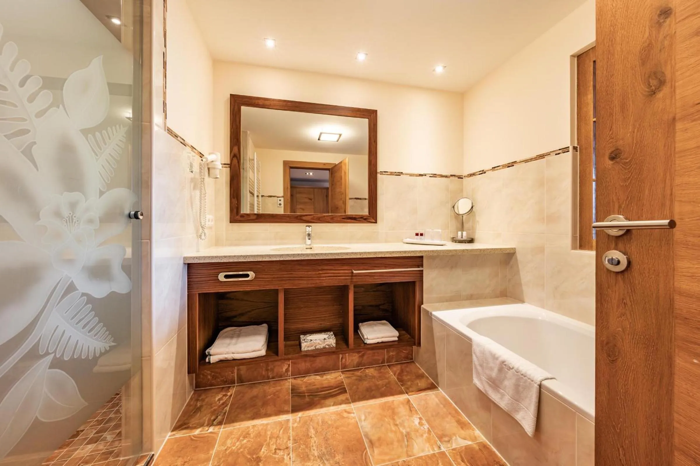 Bathroom in Hotel Pramstraller