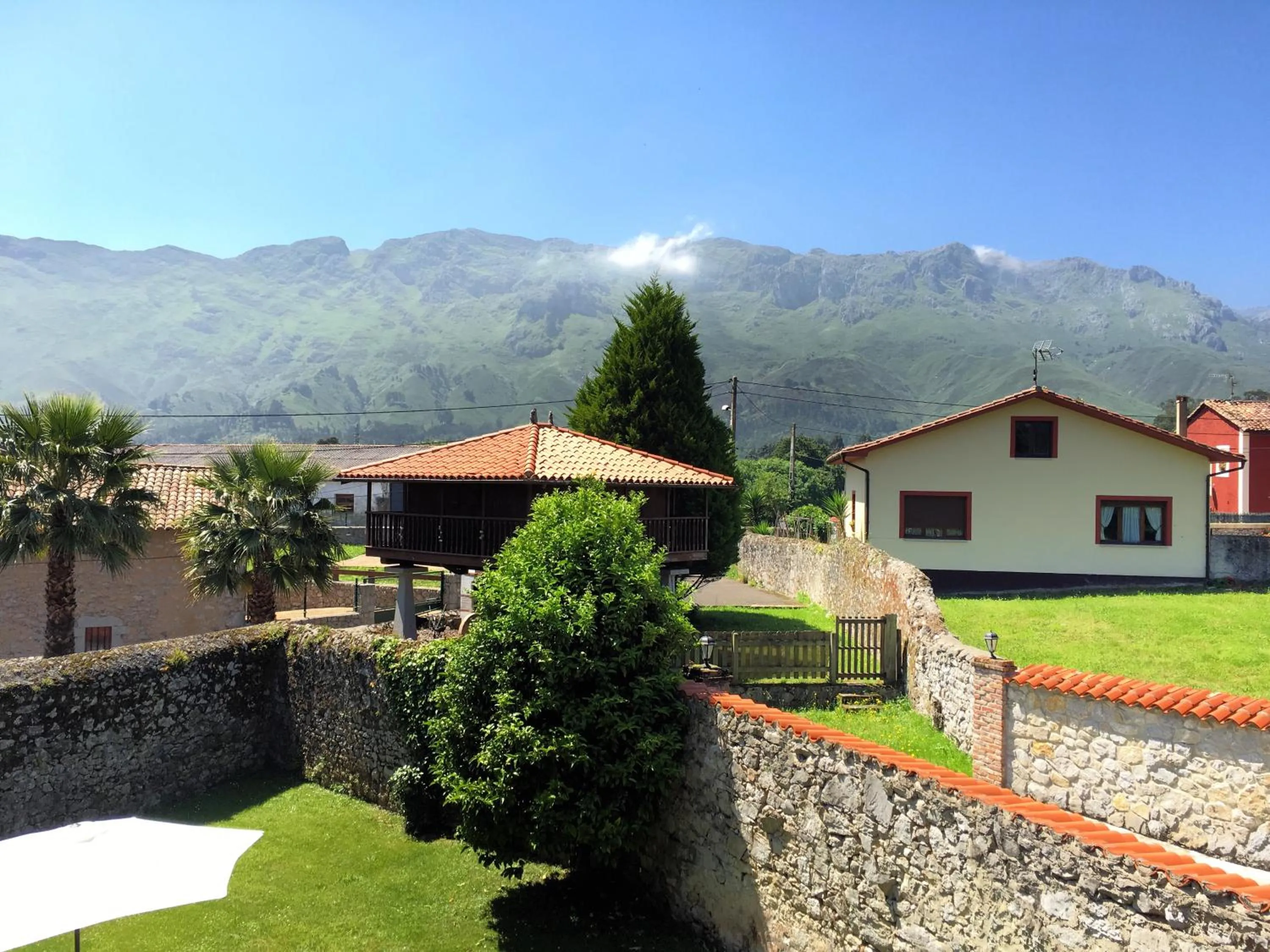Natural landscape in Hotel Rural El Texeu