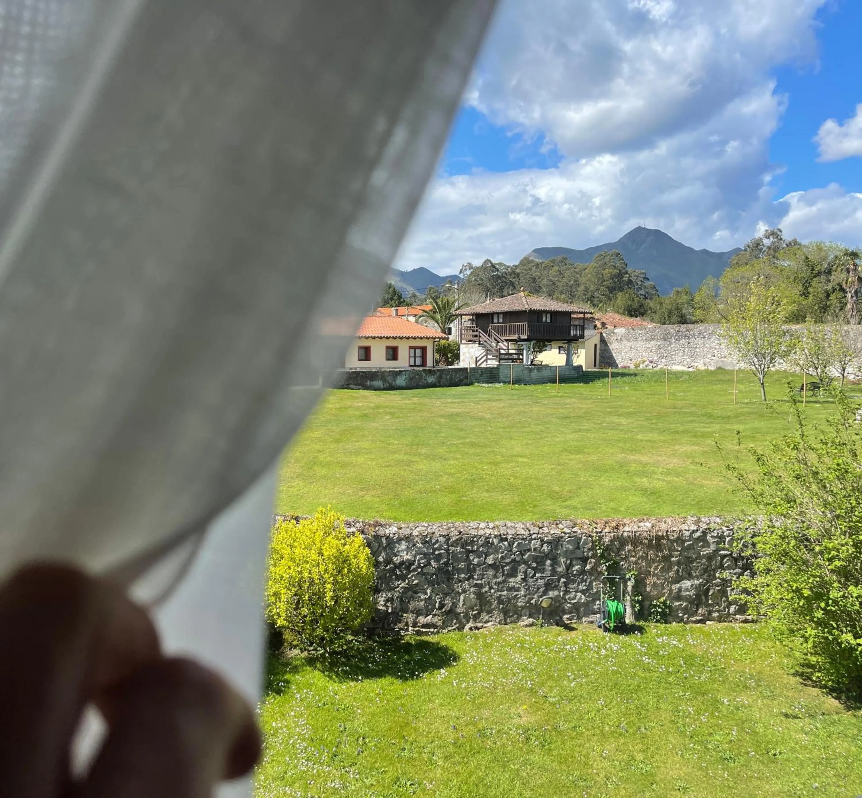 Spring in Hotel Rural El Texeu