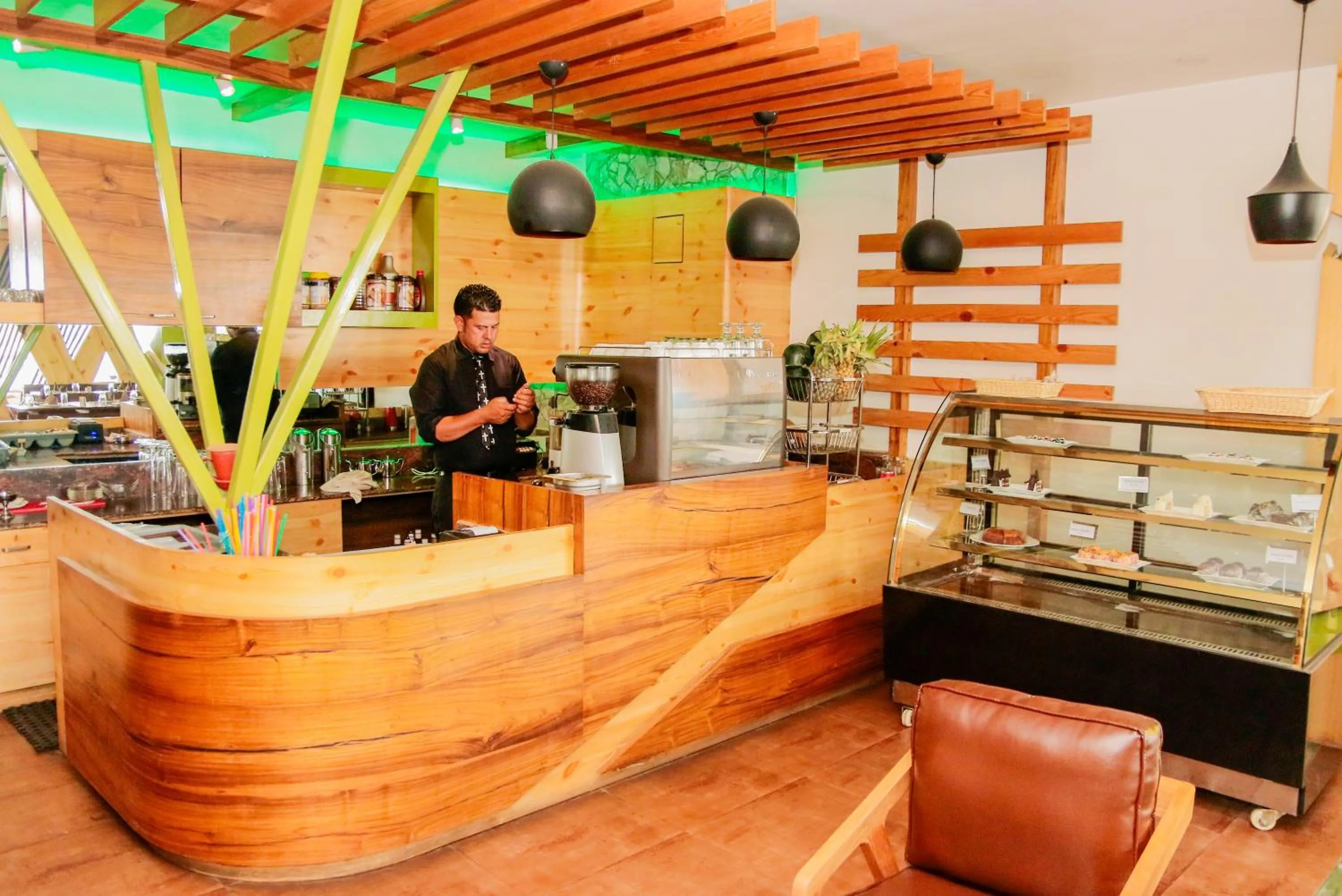 Area and facilities in Retro Hotel and Spa