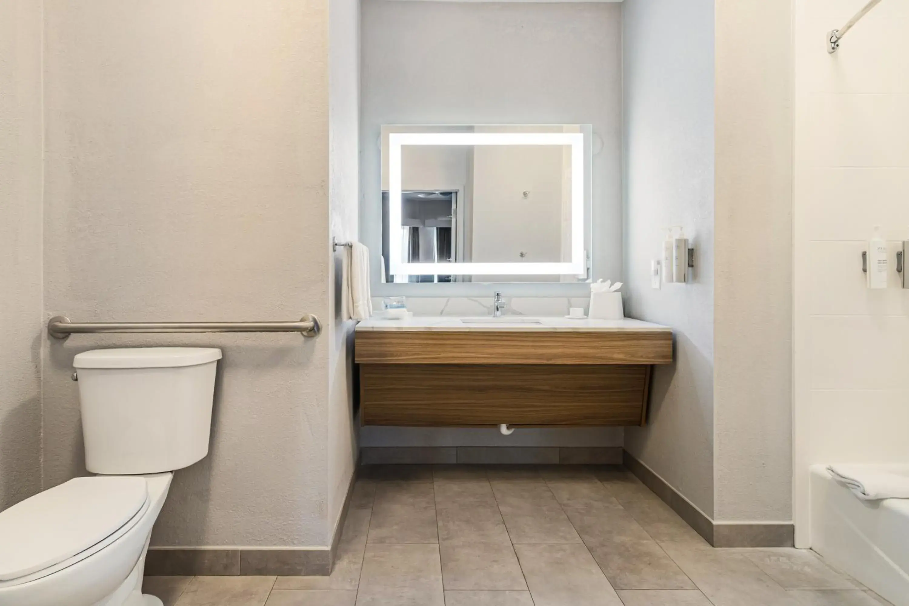 One-Bedroom Queen Suite with Two Queen Beds - Non-Smoking in Homewood Suites Beaumont One-Bedroom Queen Suite with Two Queen Beds - Non-Smoking in Homewood Suites Beaumont