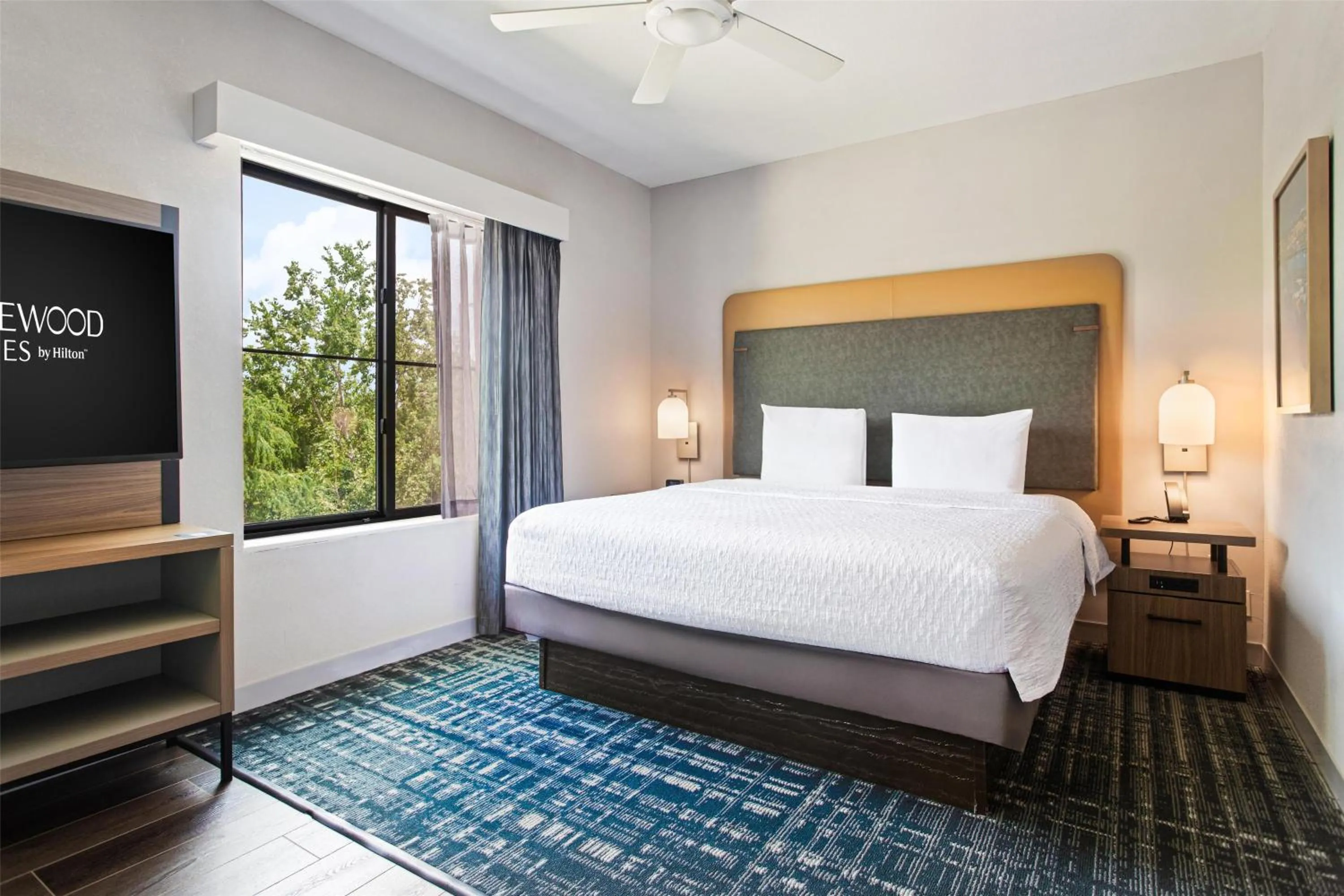 Bed in Homewood Suites Beaumont