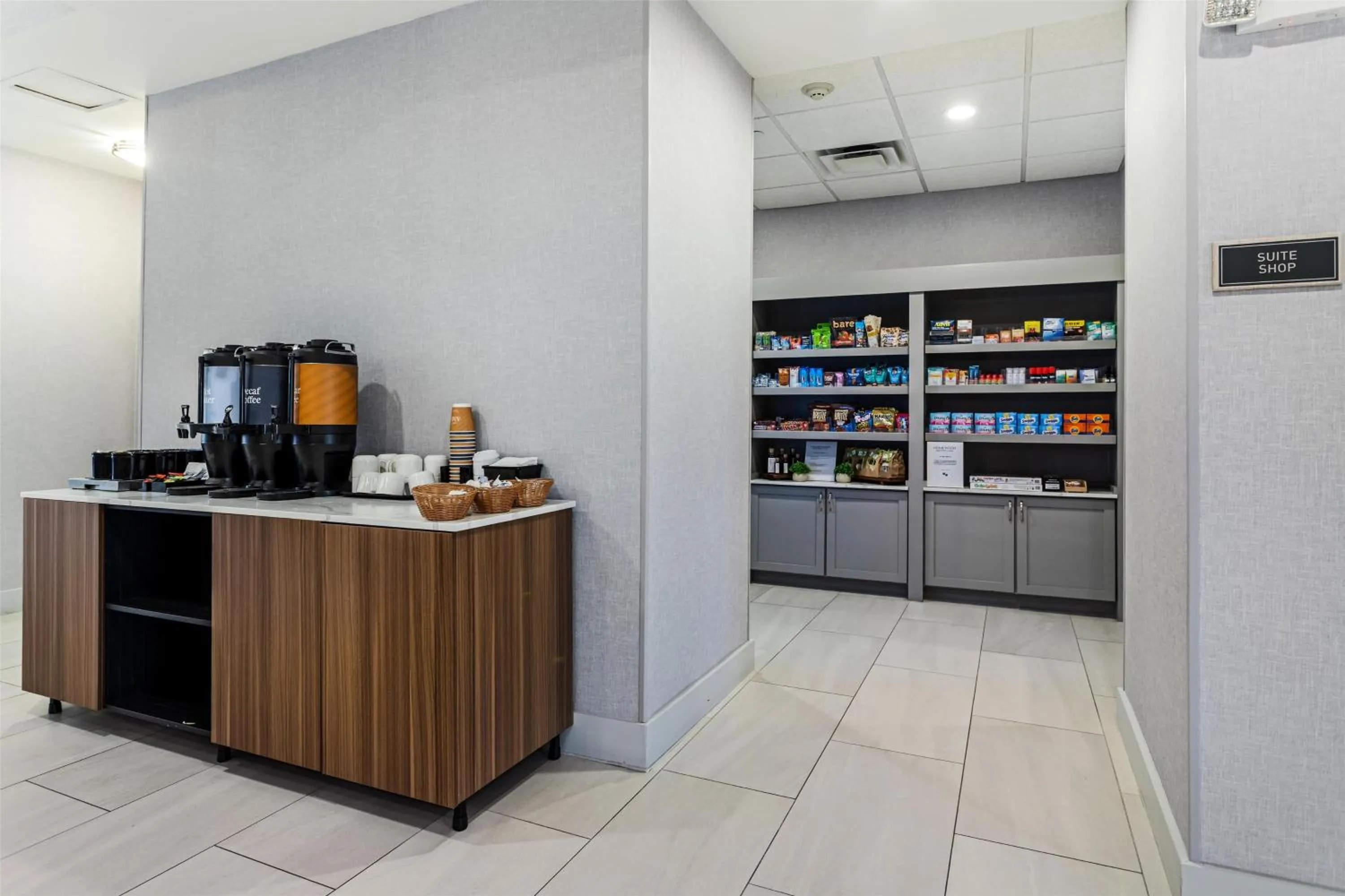 Restaurant/places to eat in Homewood Suites Beaumont