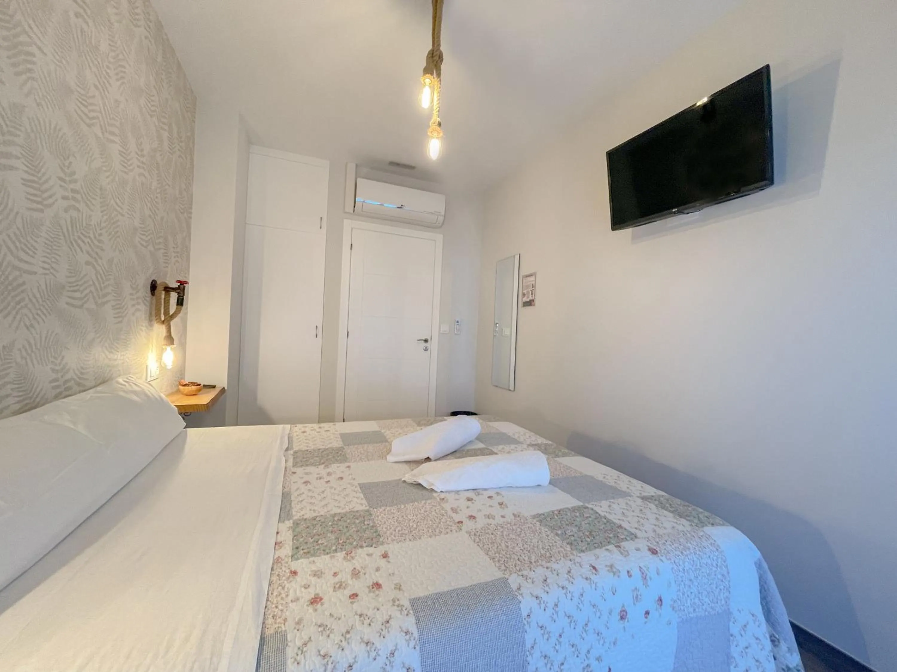 Bedroom, Bed in Villa Galicia