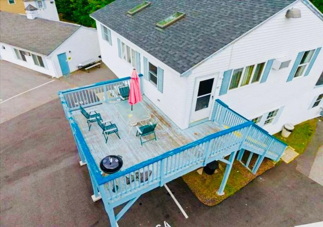 Exit 5 Resort & Condominium