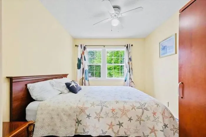 Bed in Exit 5 Resort & Condominium