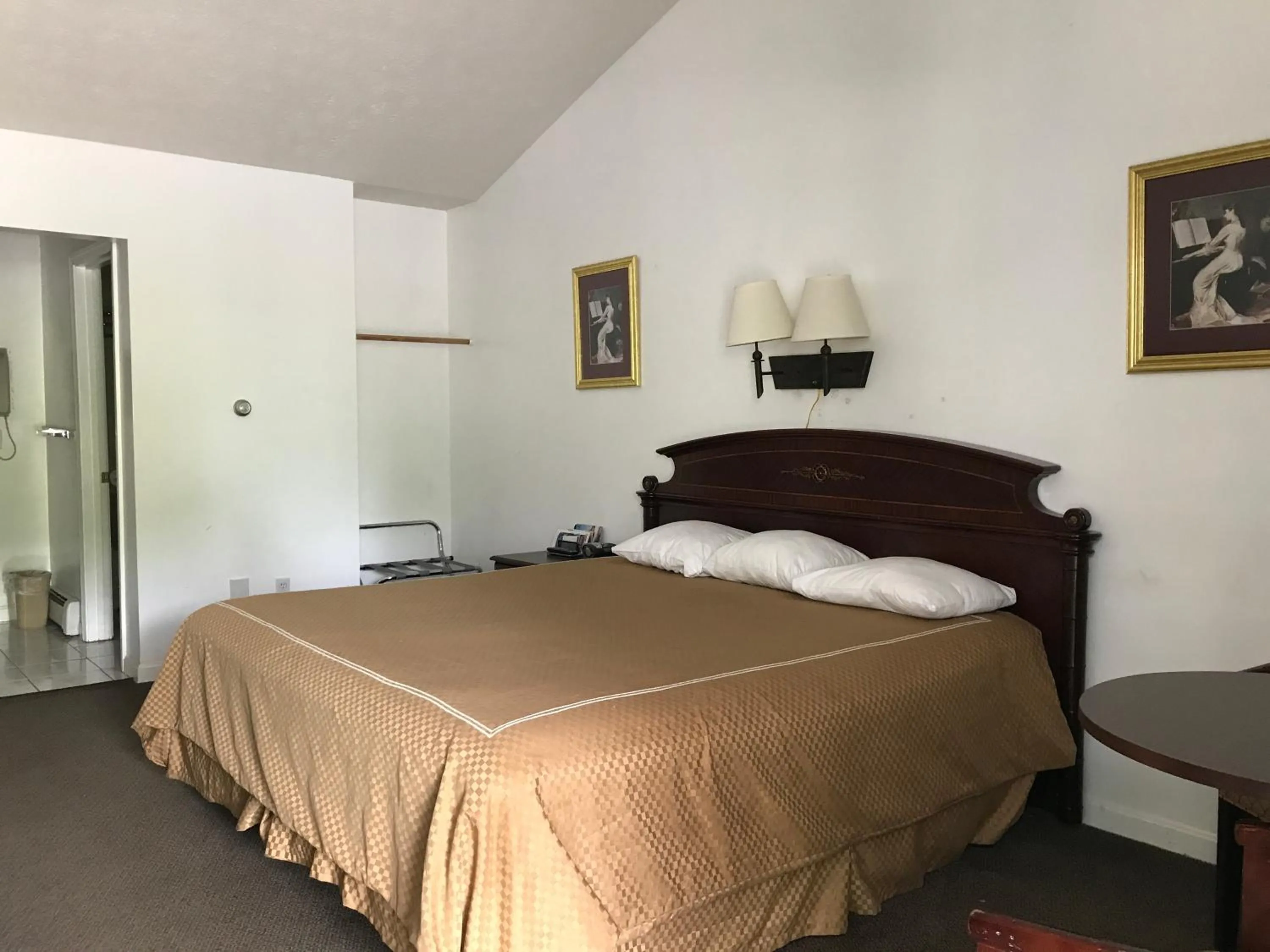 Bed in Exit 5 Resort & Condominium