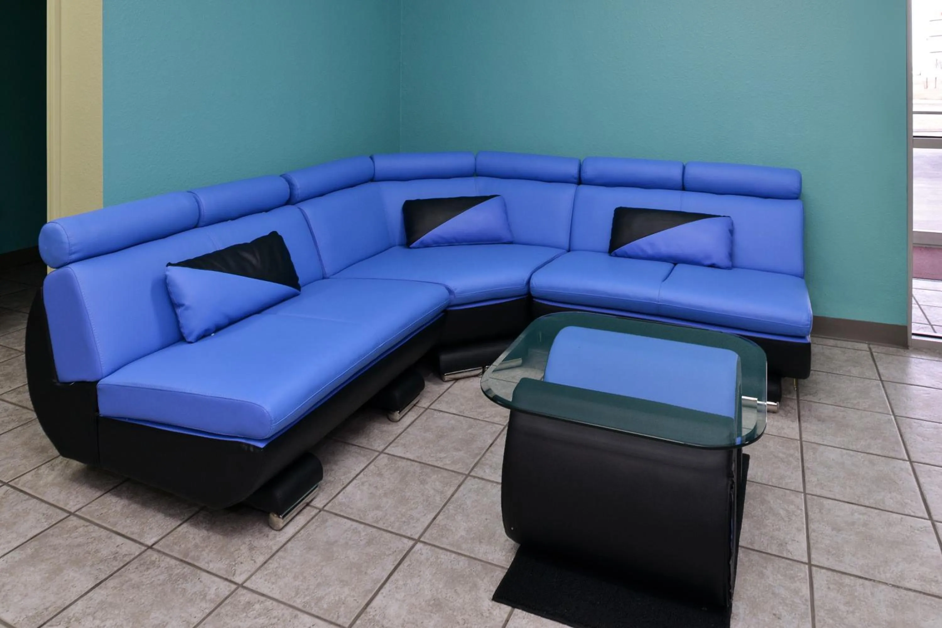 Lounge or bar in Americas Best Value Inn - Seymour