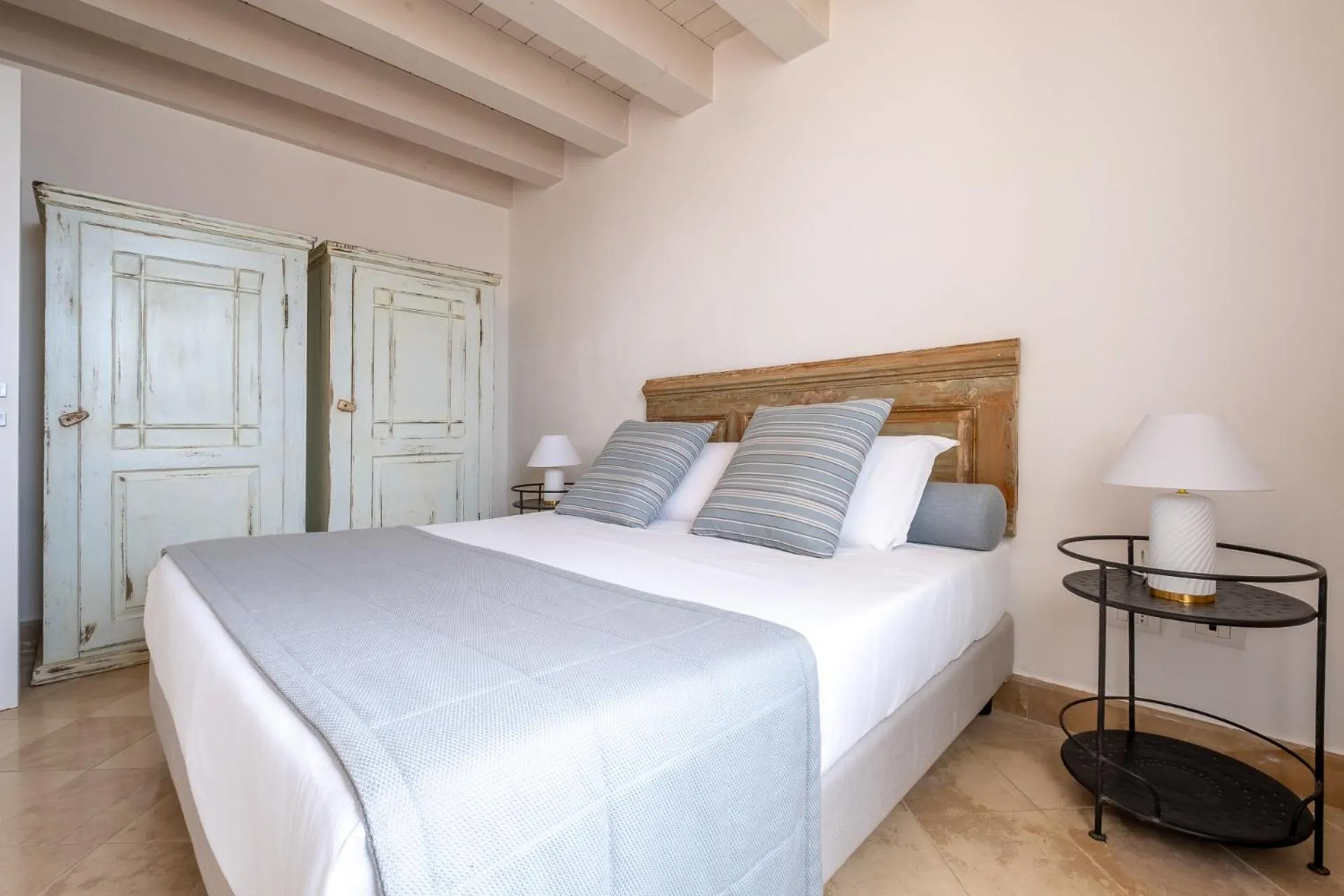 Photo of the whole room, Bed in Palazzo Alfeo Aparthotel