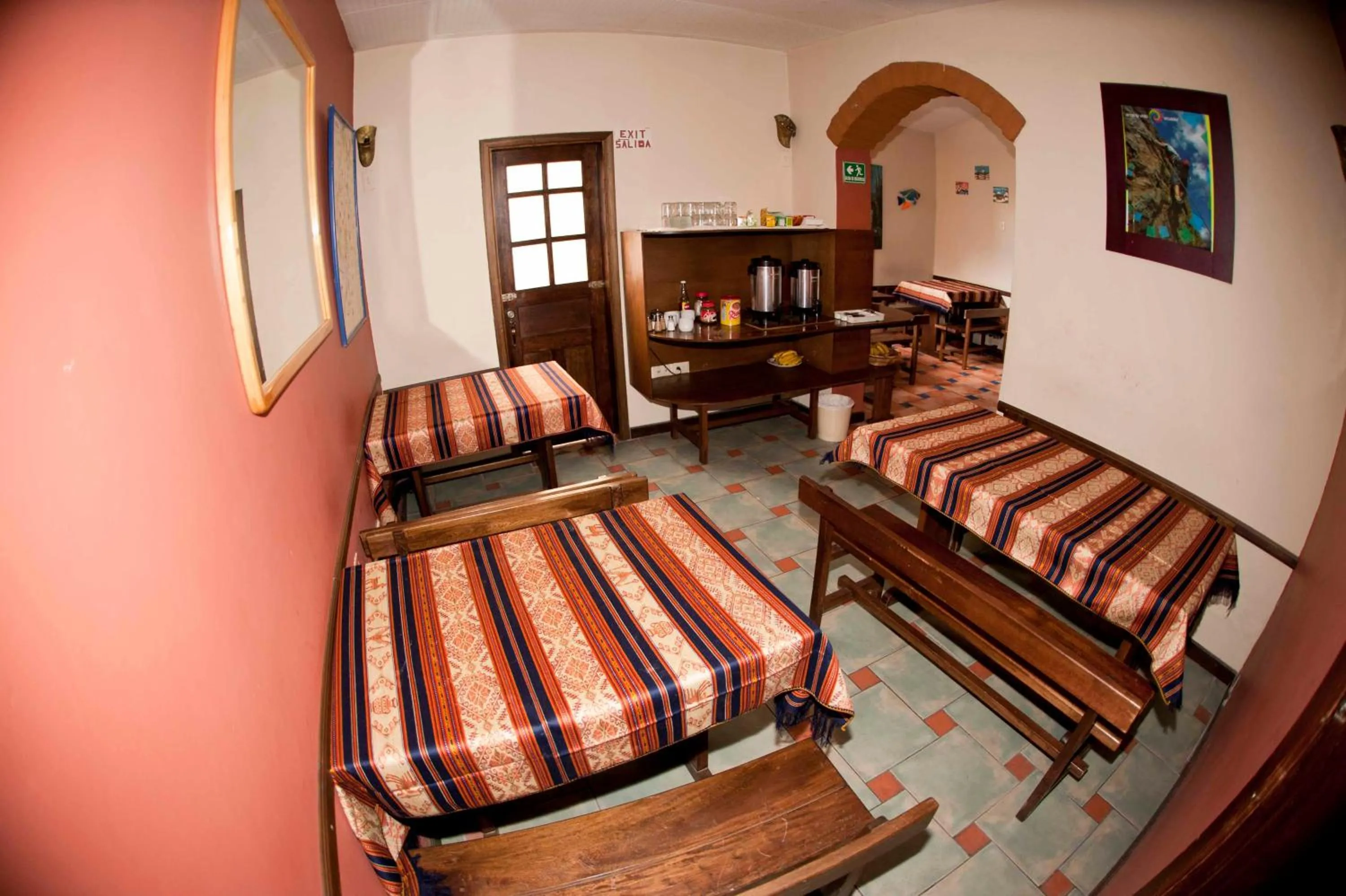 Restaurant/places to eat, Bed in Casa del Arupo