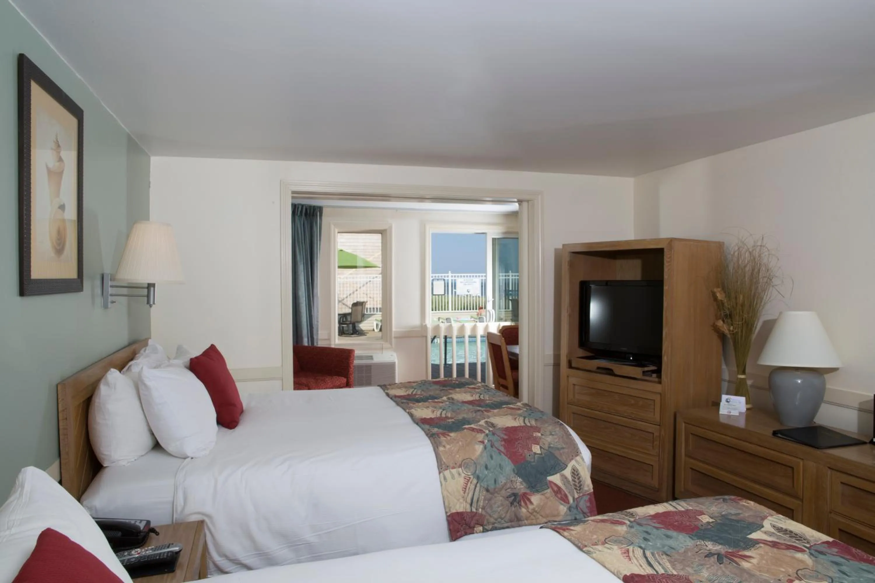 Photo of the whole room, Bed in The Corsair & Cross Rip Oceanfront