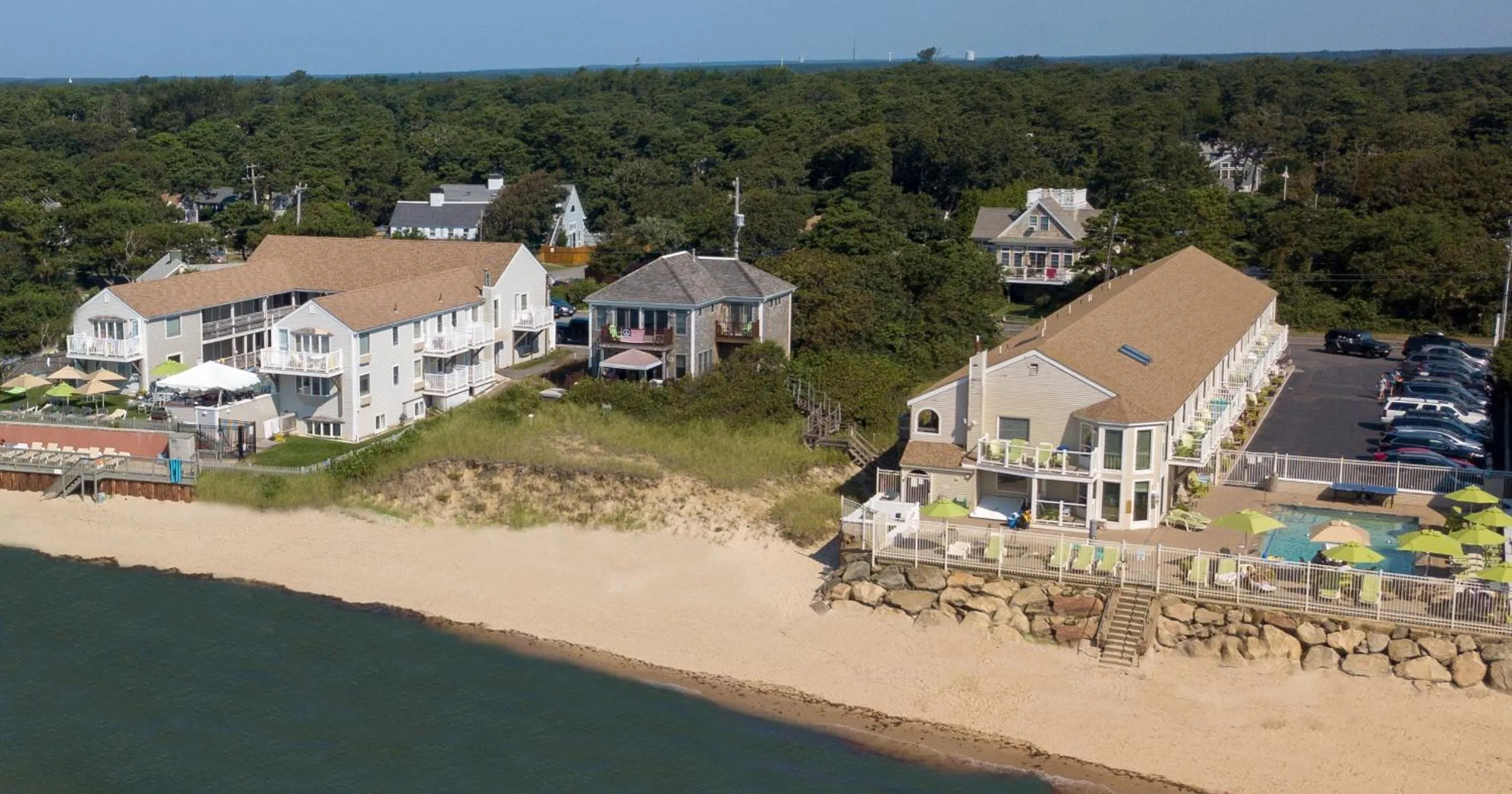 Property building in The Corsair & Cross Rip Oceanfront