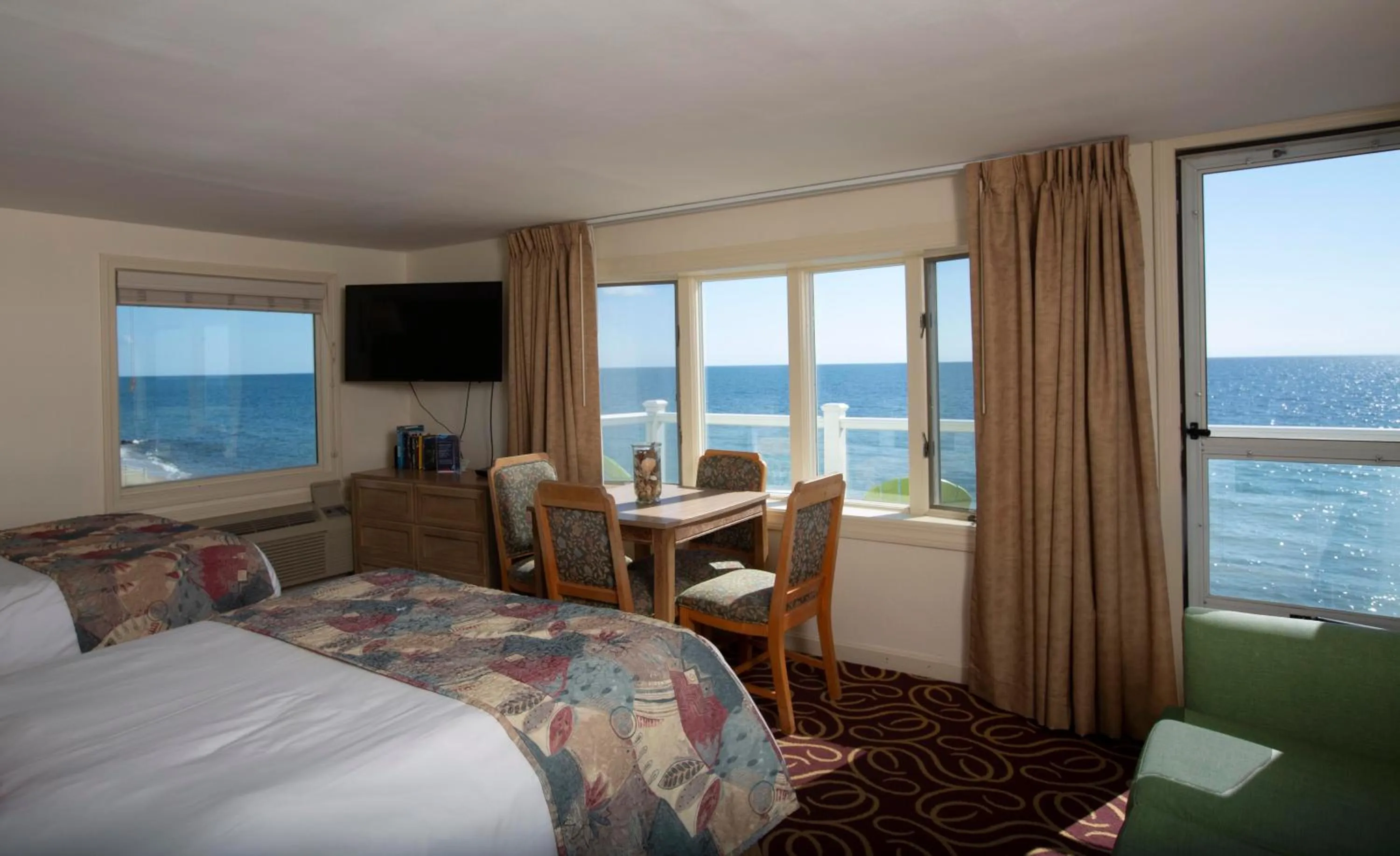 View (from property/room), Bed in The Corsair & Cross Rip Oceanfront