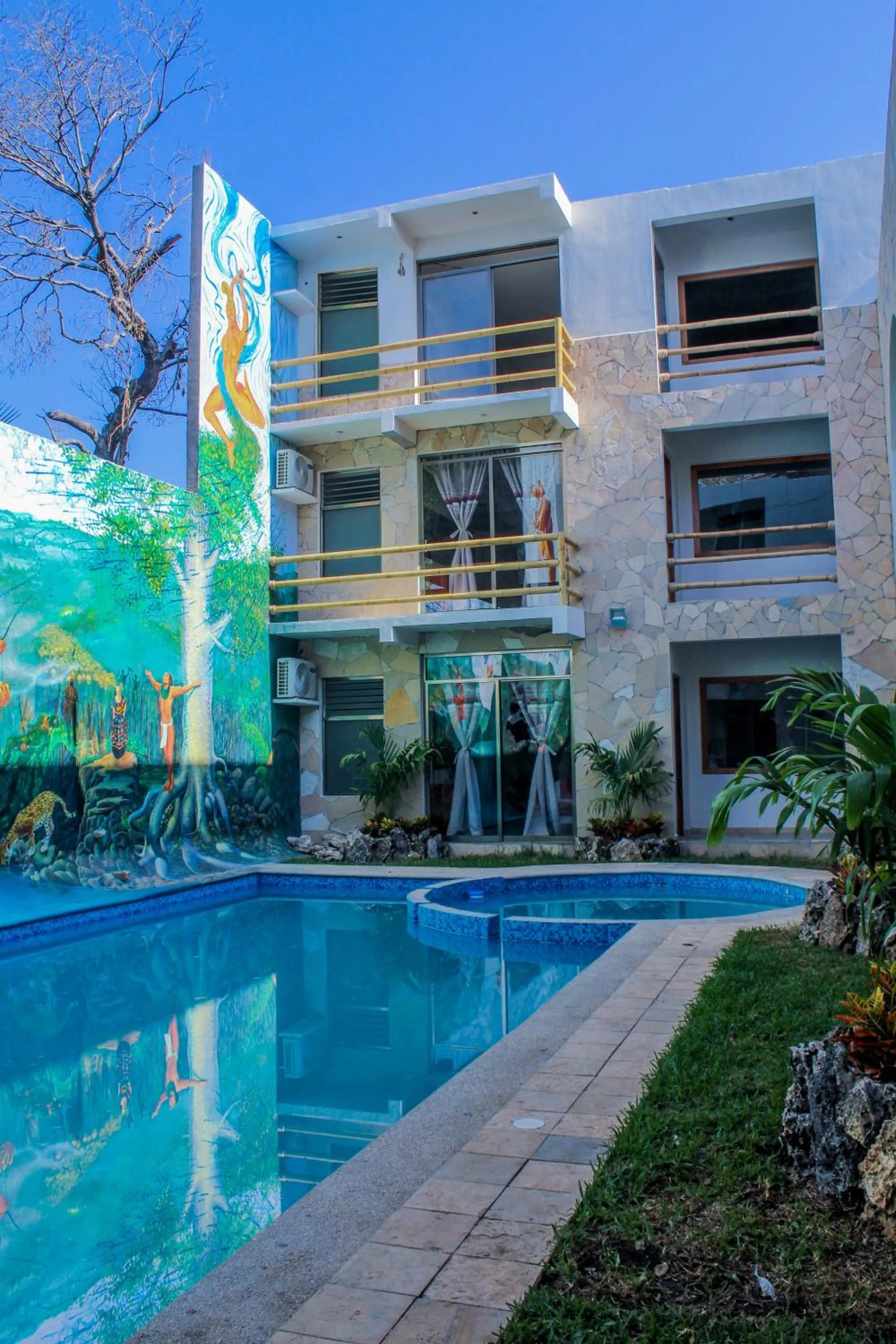 Pool view in Axkan Arte Hotel Tuxtla