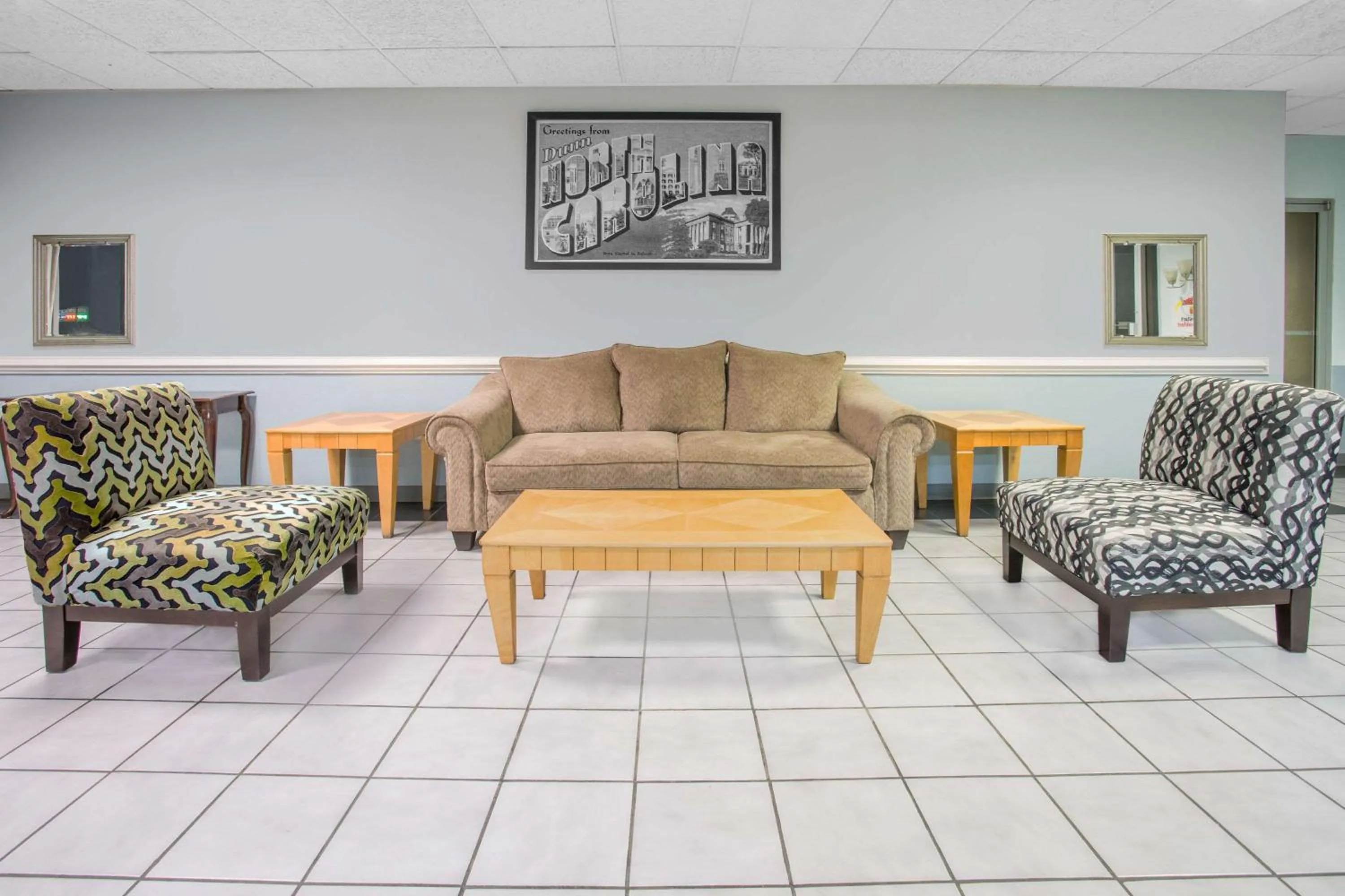 Lobby or reception in Super 8 by Wyndham Dunn