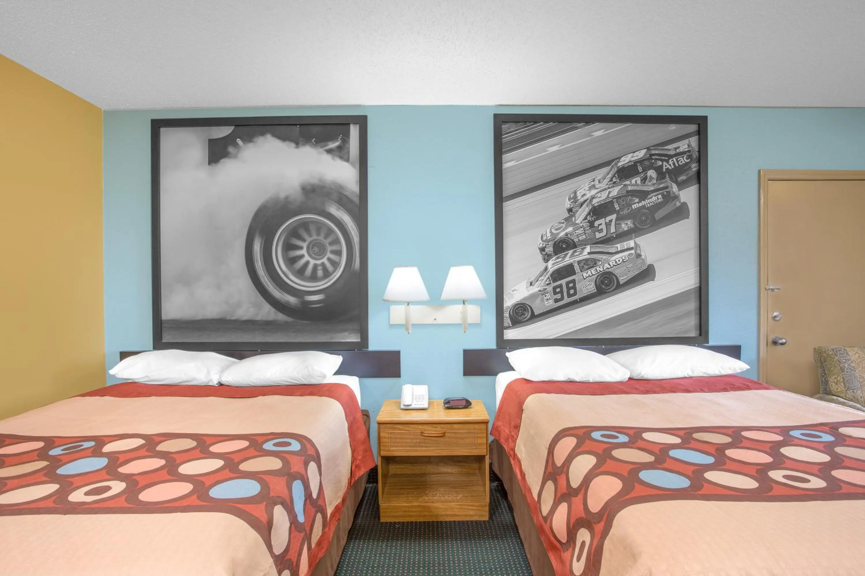 Bed in Super 8 by Wyndham Dunn