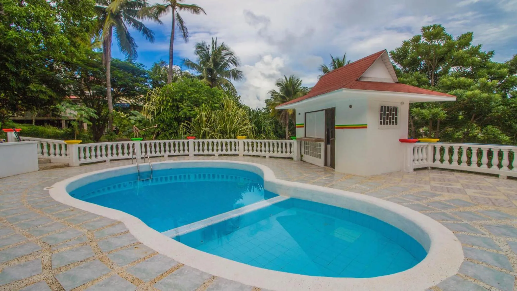 Pool view in Posada Magic Hill On Vacation