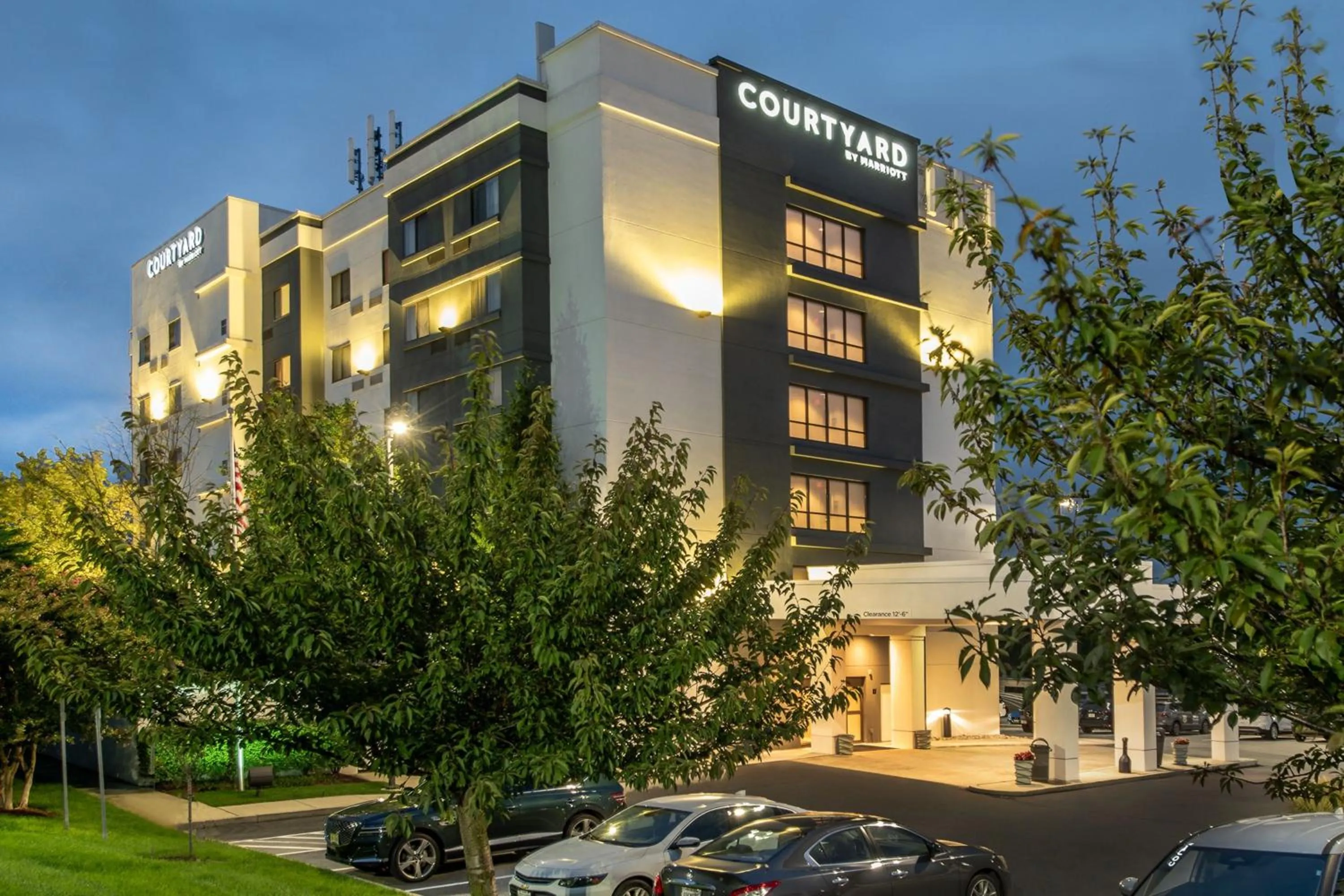 Property building in Courtyard by Marriott Hagerstown