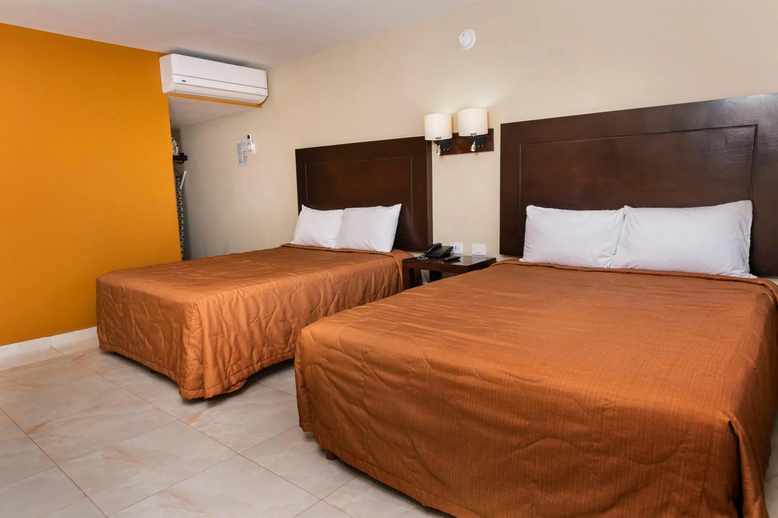 Bedroom, Bed in El Camino Hotel & Suites