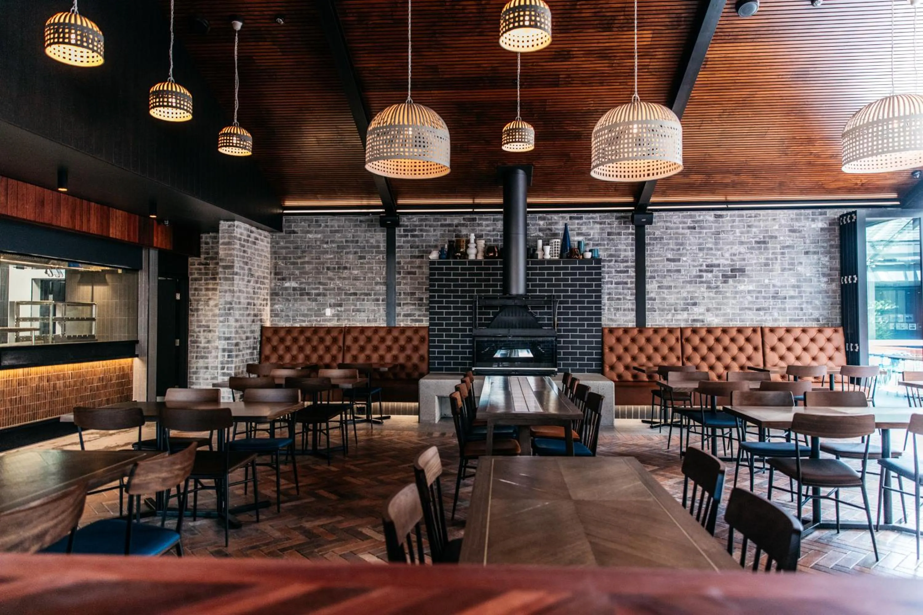 Restaurant/places to eat in Hotel Gosford