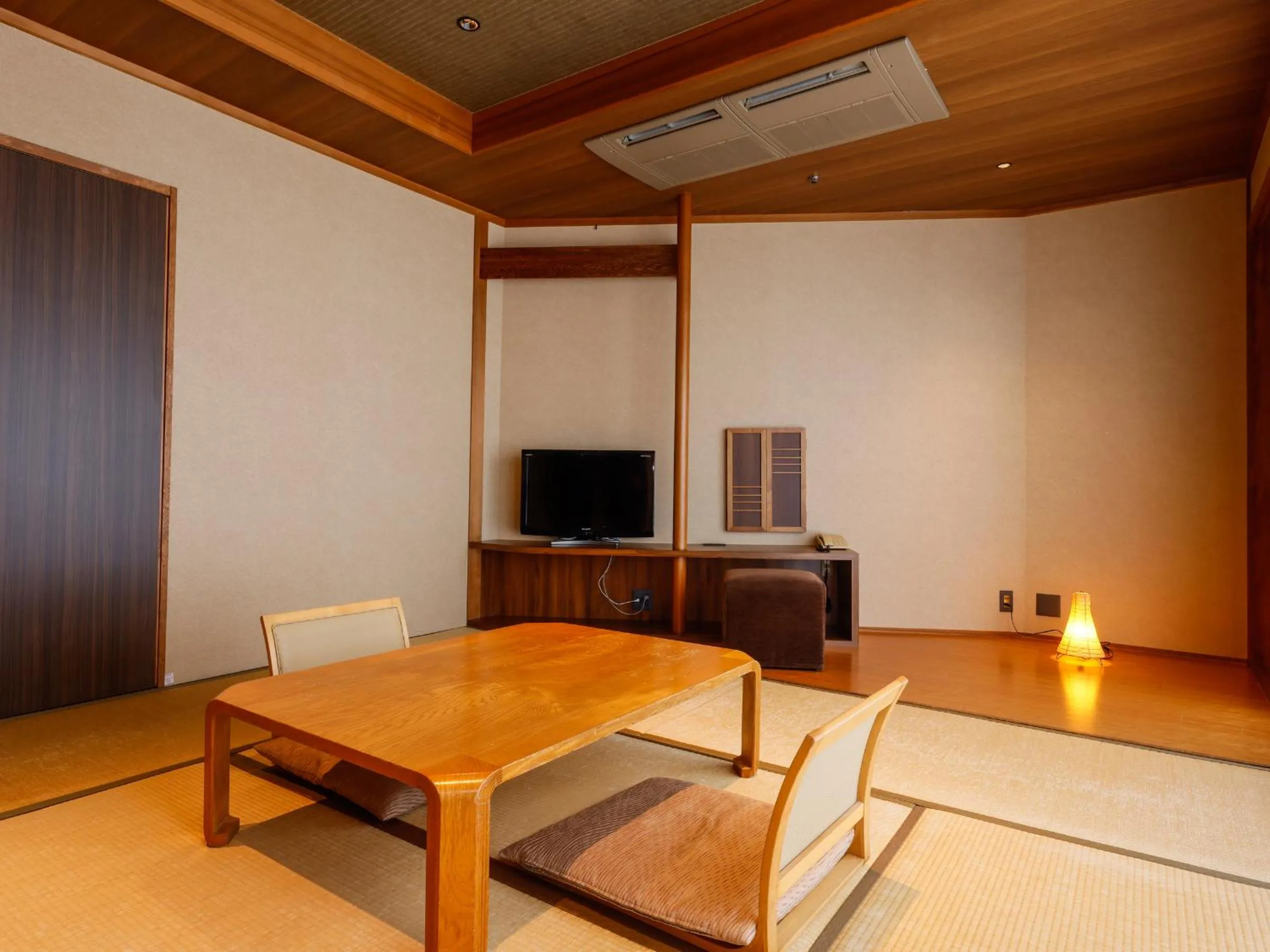 Photo of the whole room in Yumekaiyu Awajishima
