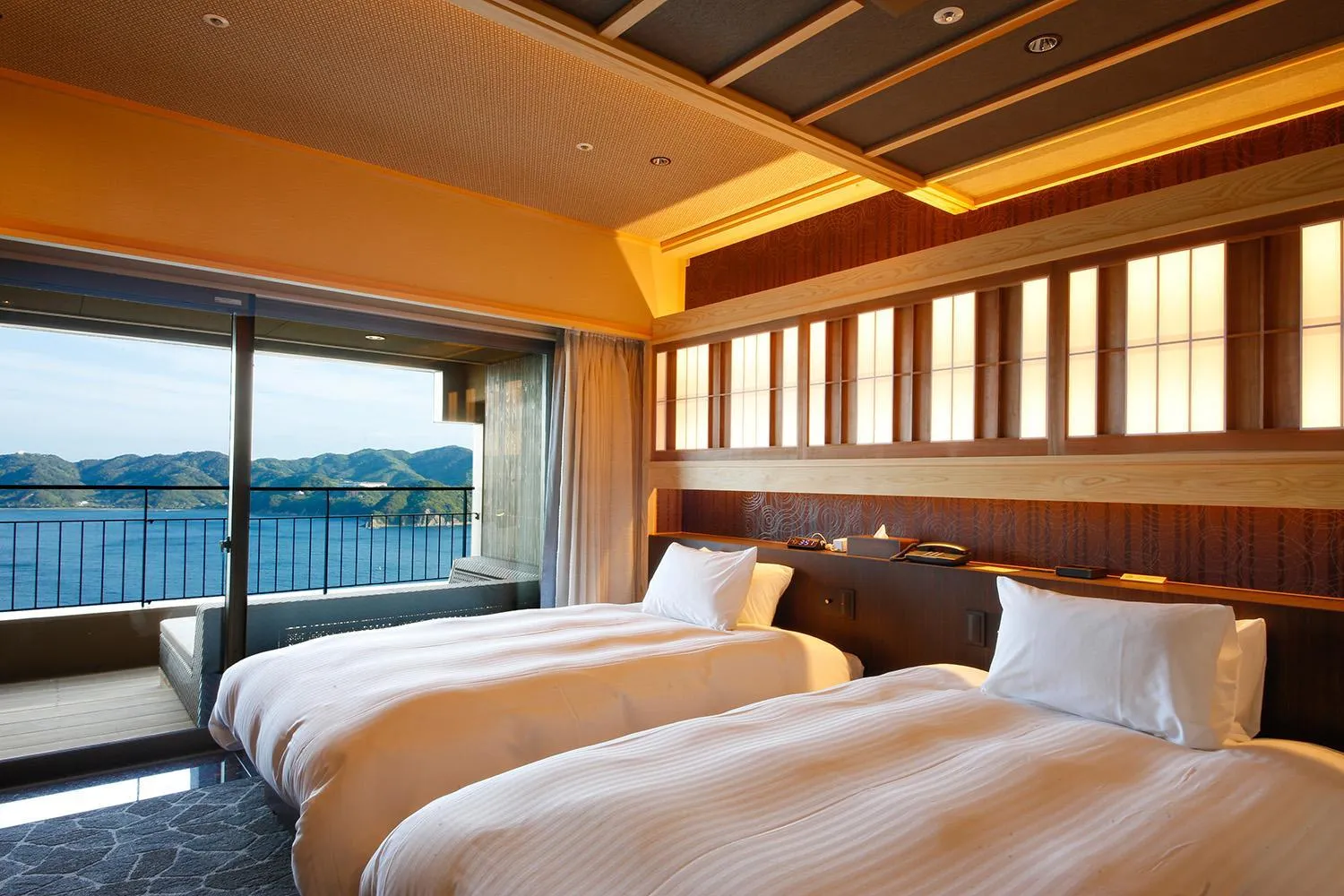 Photo of the whole room, Bed in Plaza Awajishima