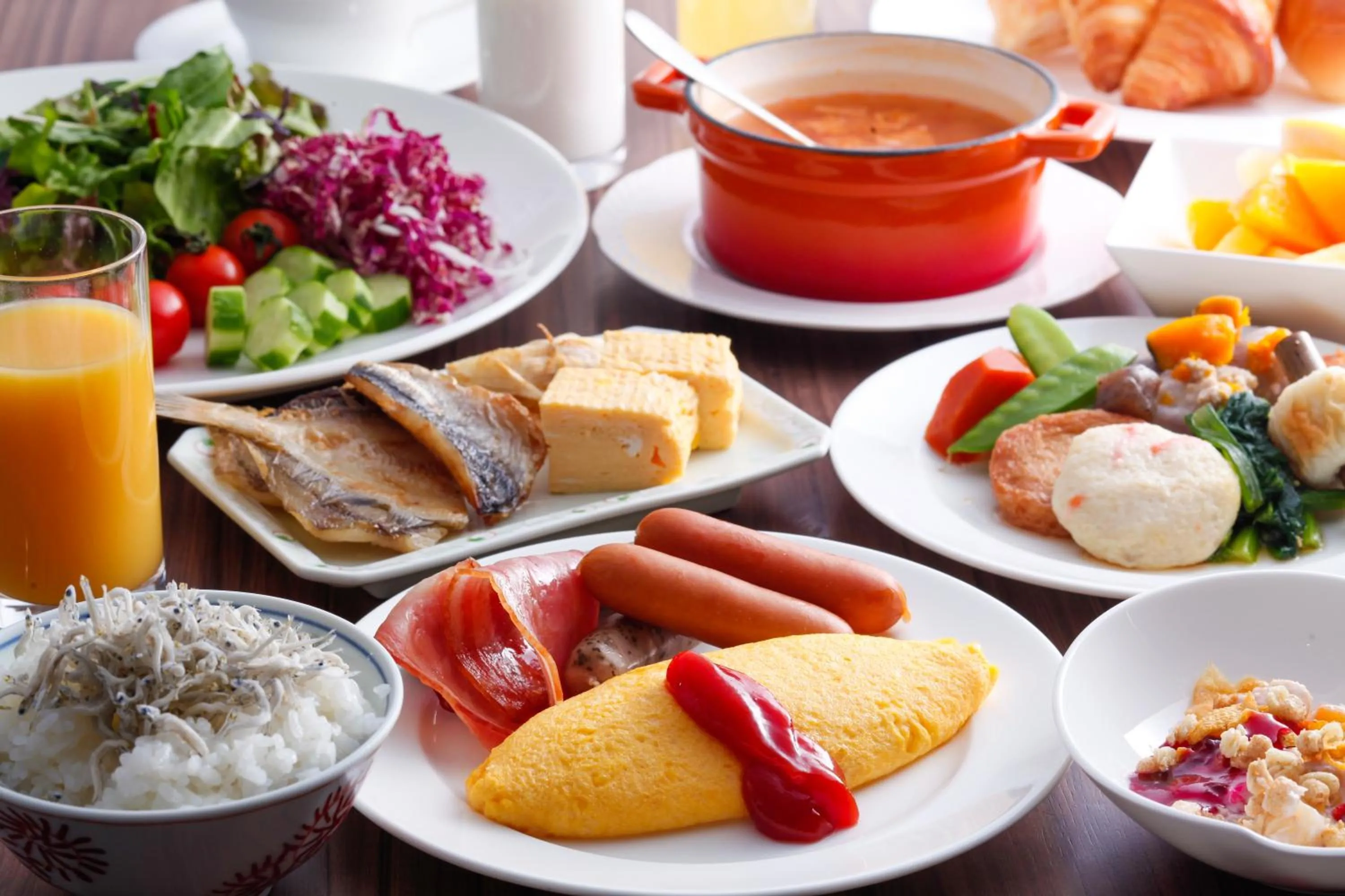 Breakfast in Plaza Awajishima