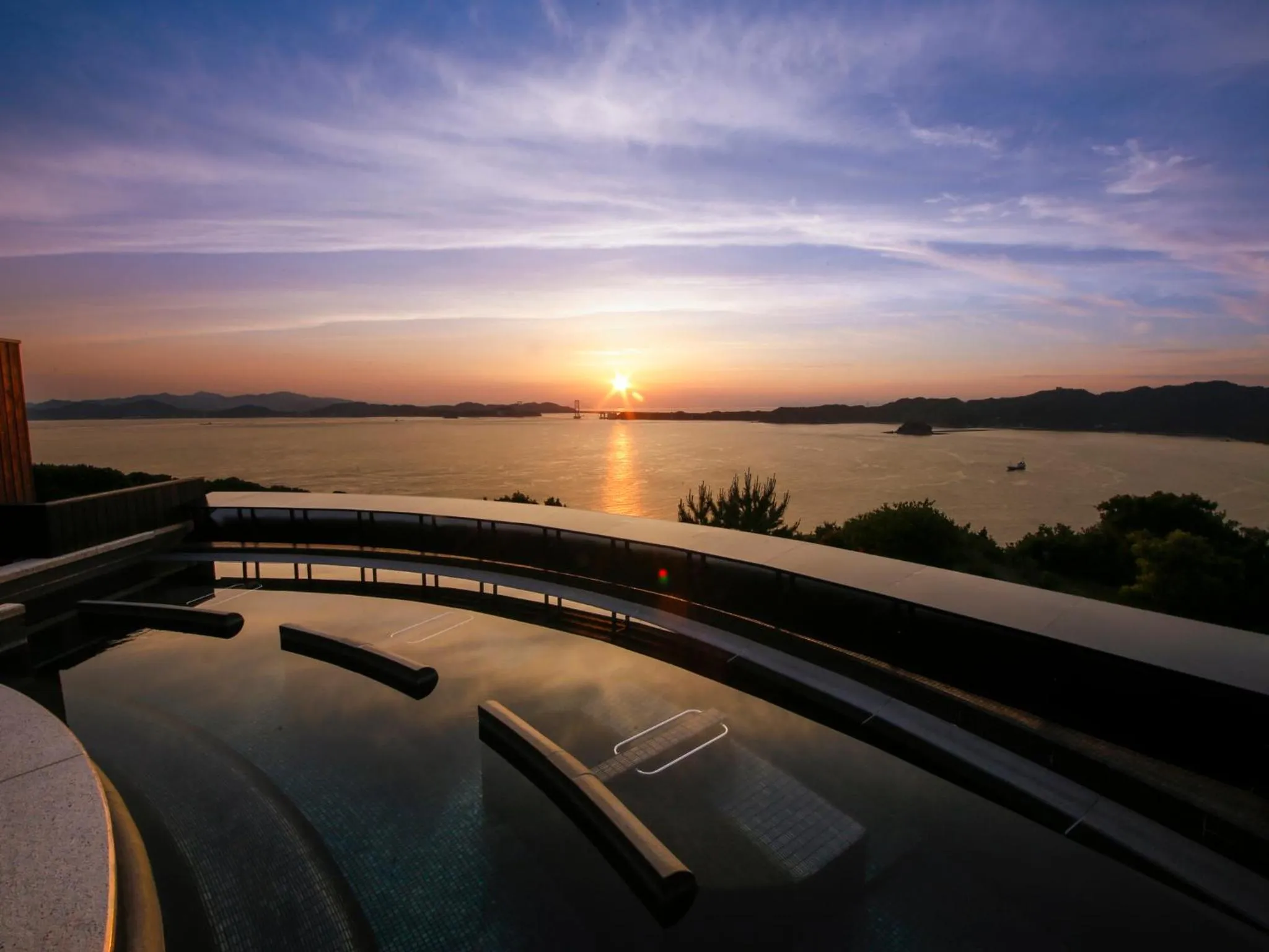 Hot Spring Bath in Plaza Awajishima